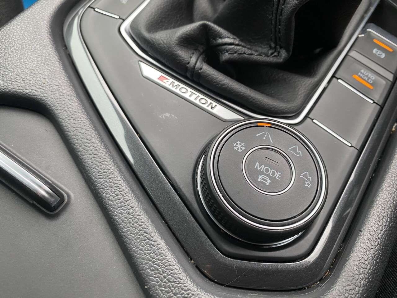 2018 VOLKSWAGEN TIGUAN 2018 VOLKSWAGEN TIGUAN