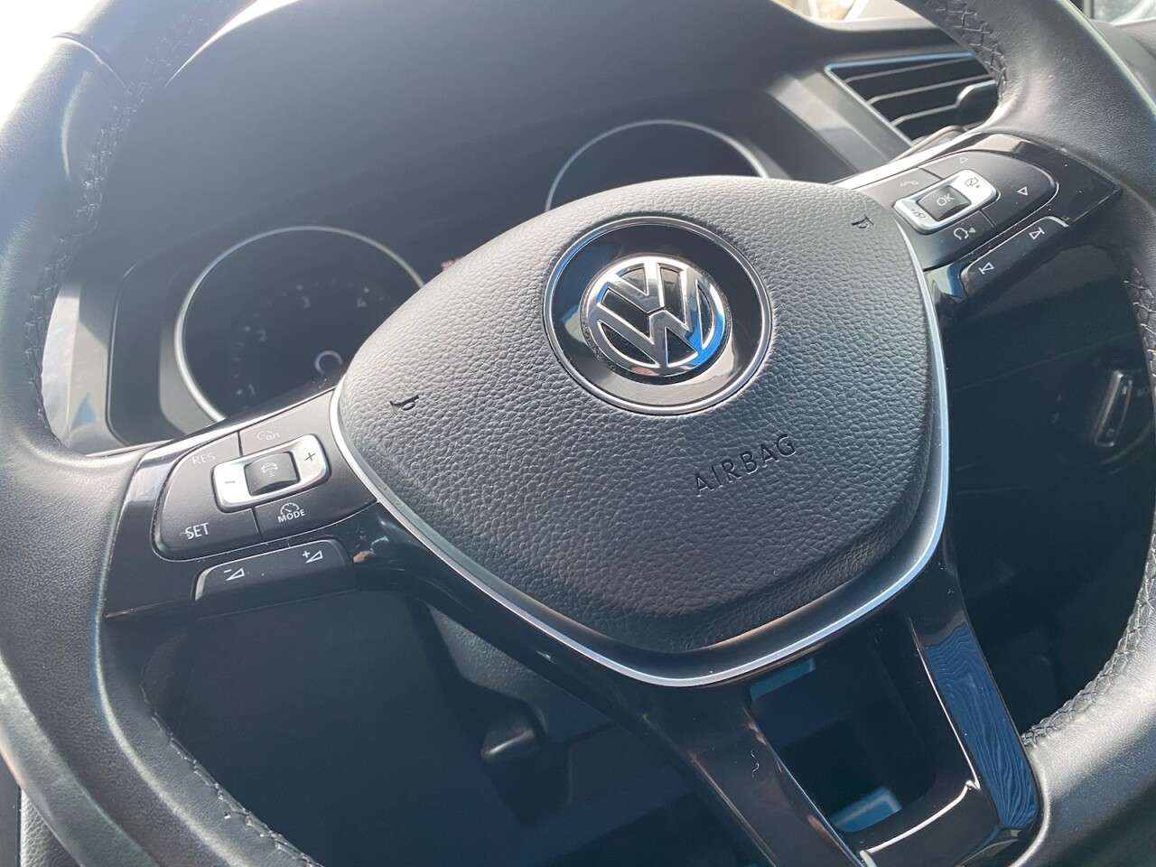 2018 VOLKSWAGEN TIGUAN 2018 VOLKSWAGEN TIGUAN