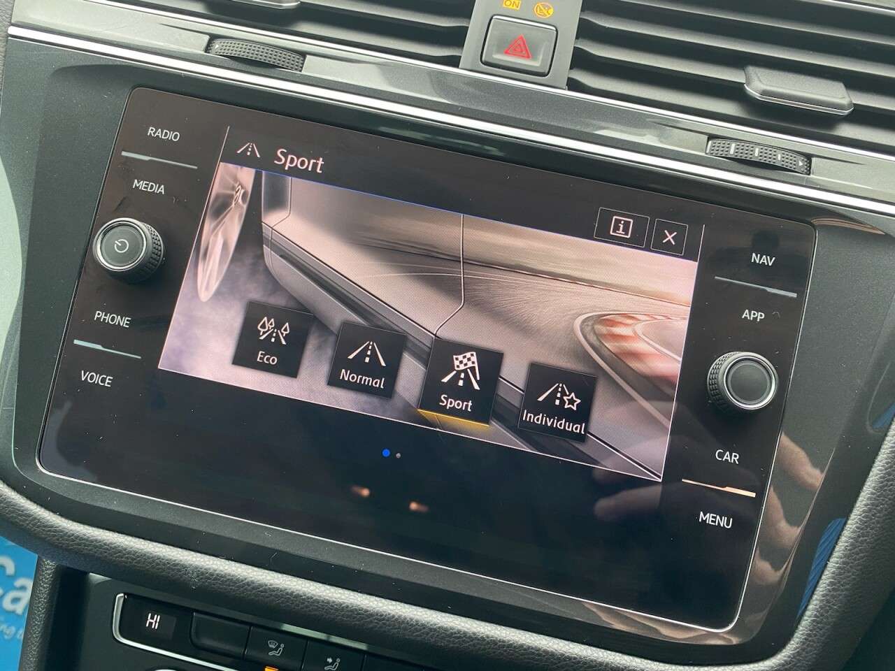 2018 VOLKSWAGEN TIGUAN 2018 VOLKSWAGEN TIGUAN