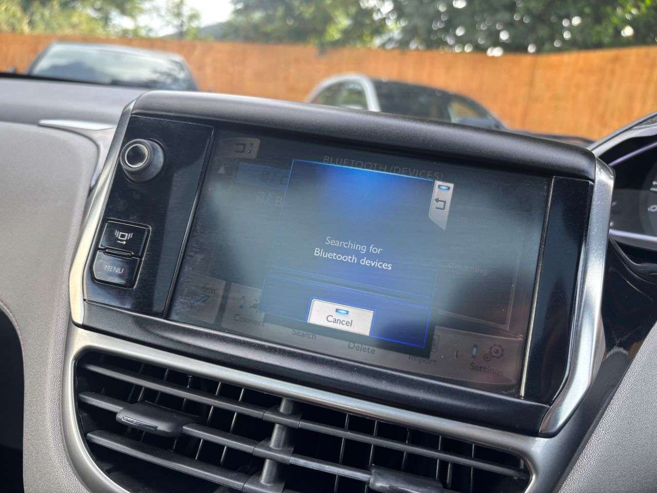 2014 PEUGEOT 208 2014 PEUGEOT 208