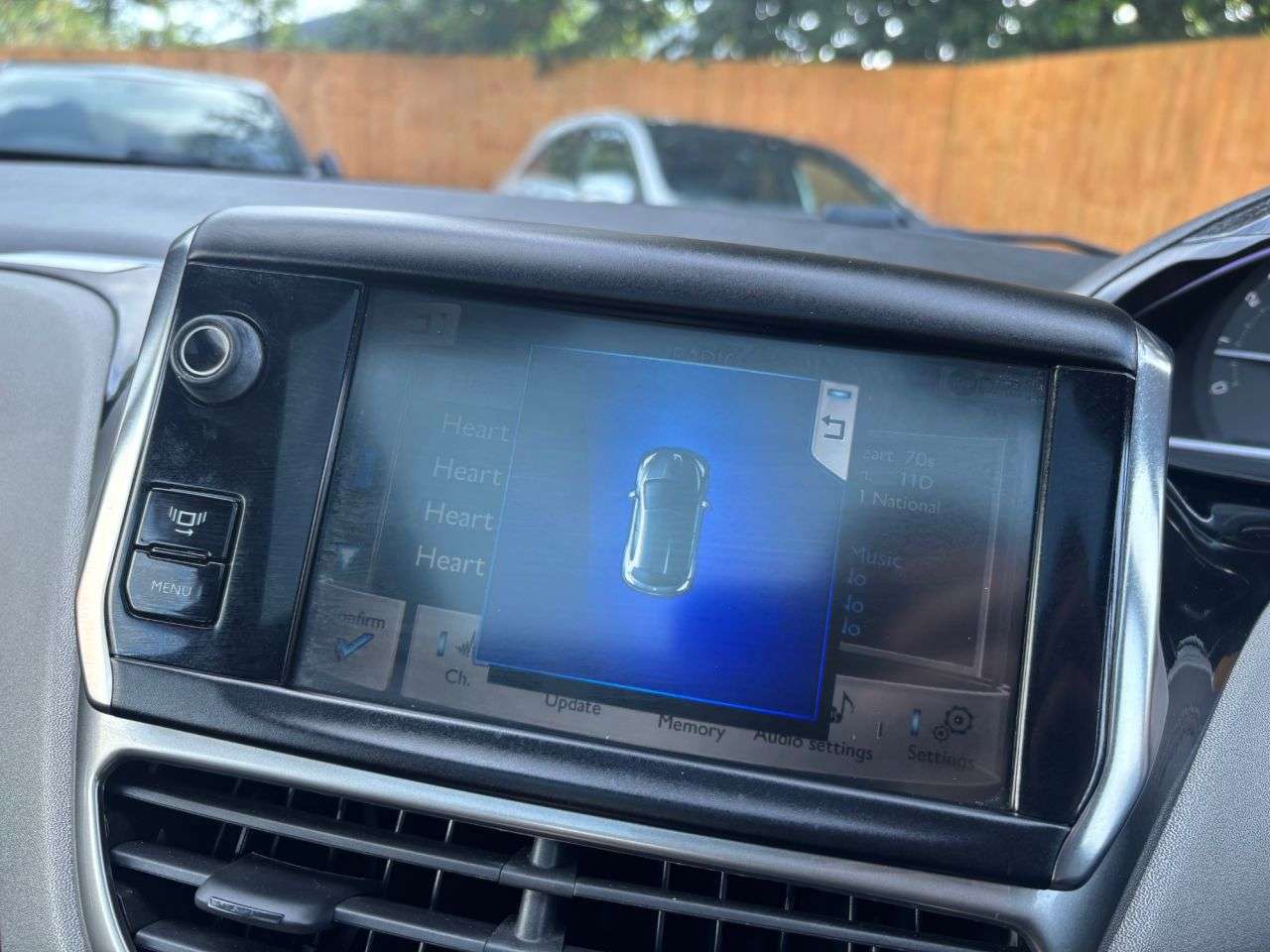 2014 PEUGEOT 208 2014 PEUGEOT 208