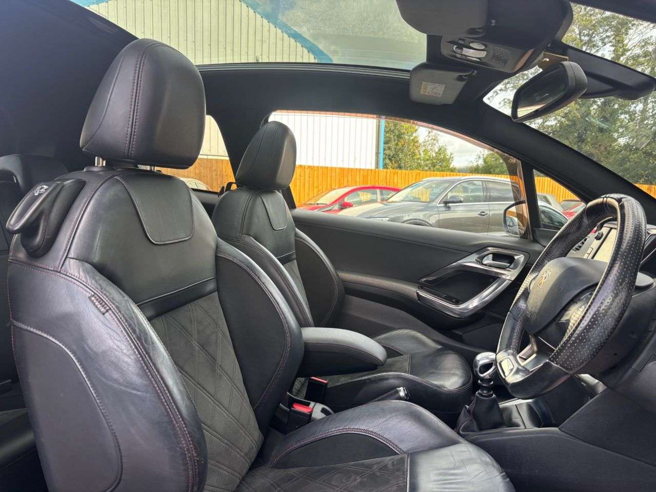 2014 PEUGEOT 208 2014 PEUGEOT 208