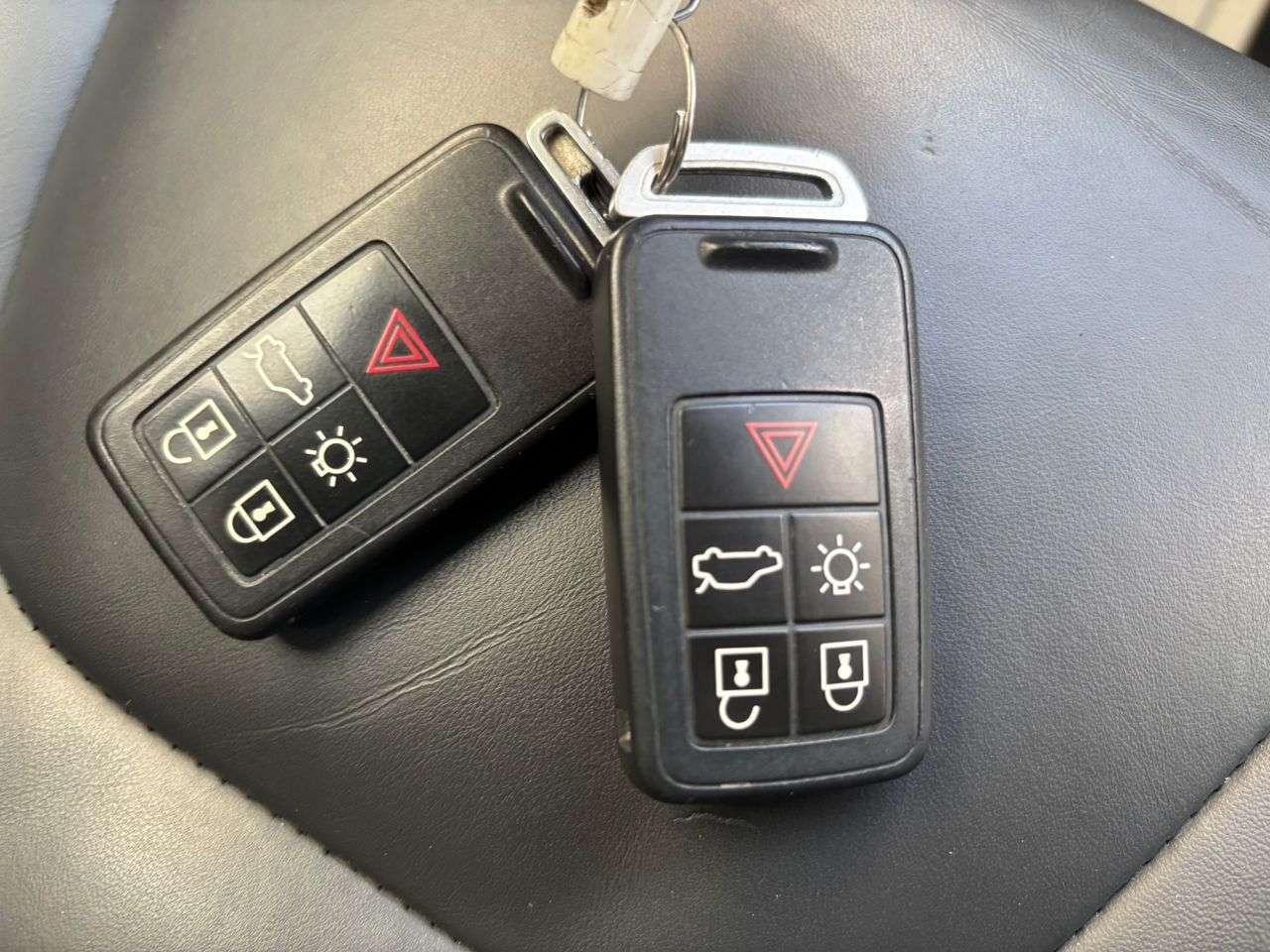 2014 VOLVO XC60 2014 VOLVO XC60