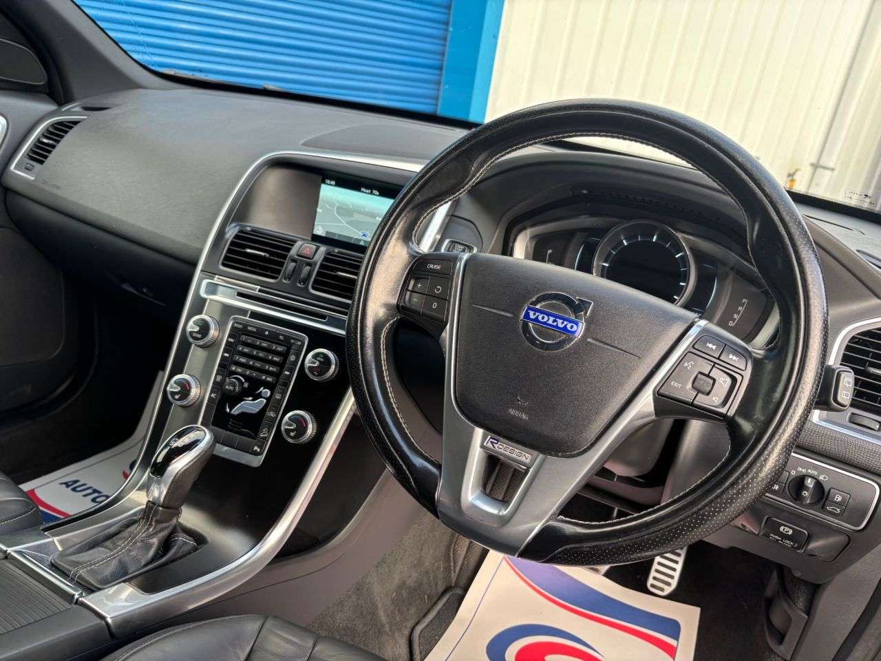 2014 VOLVO XC60 2014 VOLVO XC60