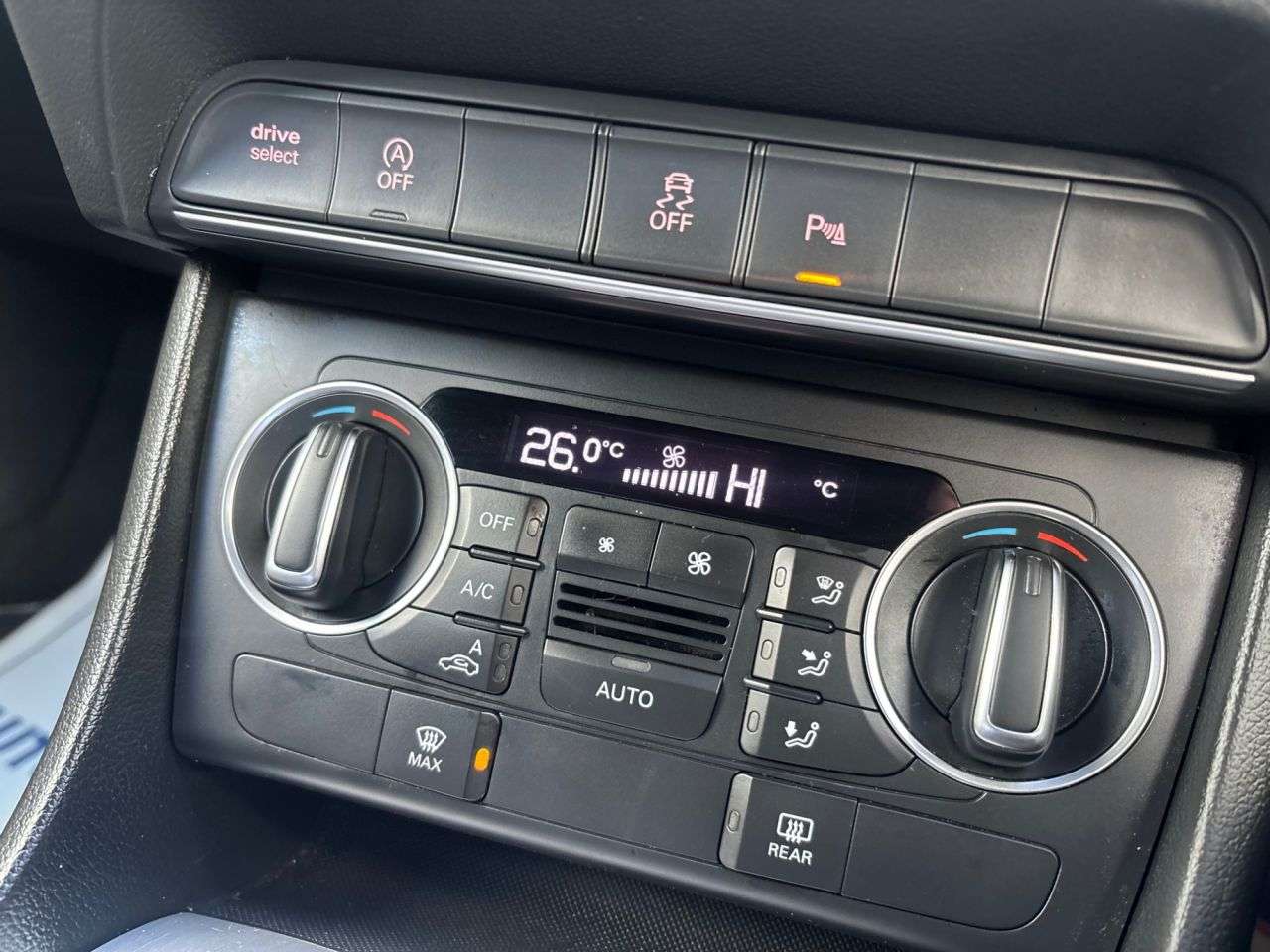 2016 AUDI Q3 2016 AUDI Q3