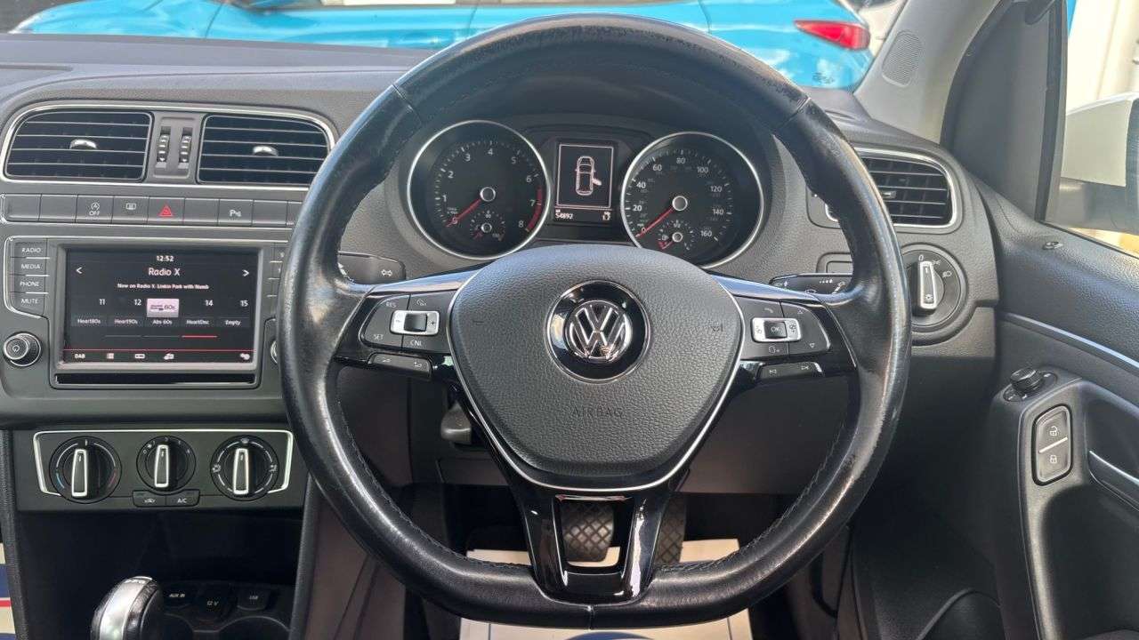2015 VOLKSWAGEN POLO 2015 VOLKSWAGEN POLO