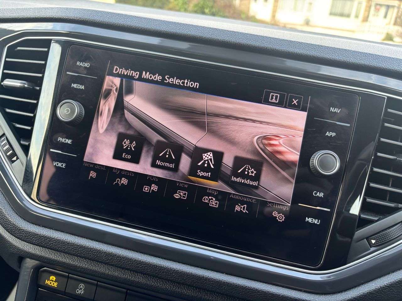 2019 VOLKSWAGEN T-ROC 2019 VOLKSWAGEN T-ROC