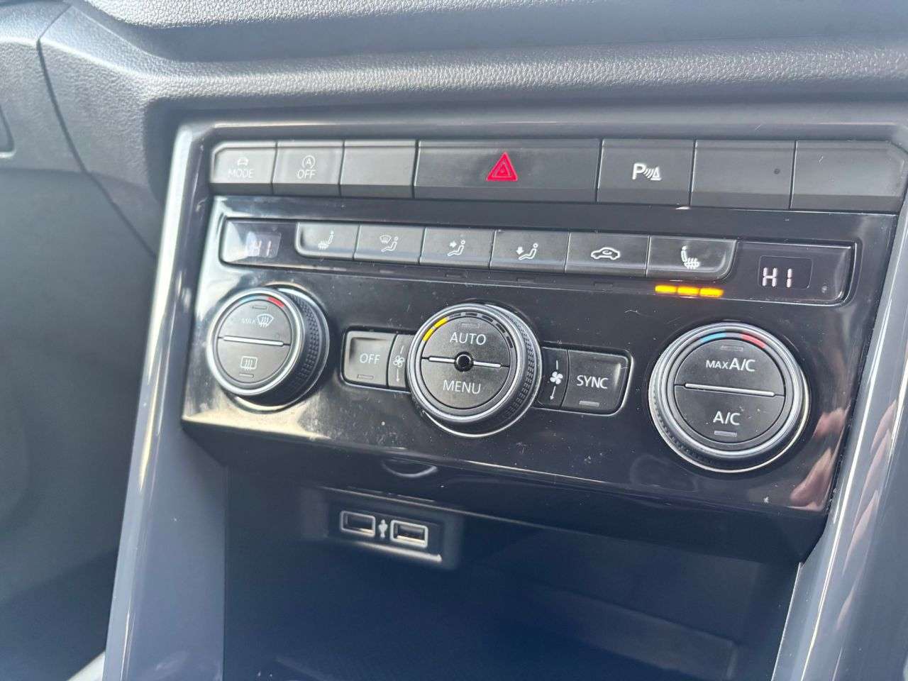 2019 VOLKSWAGEN T-ROC 2019 VOLKSWAGEN T-ROC