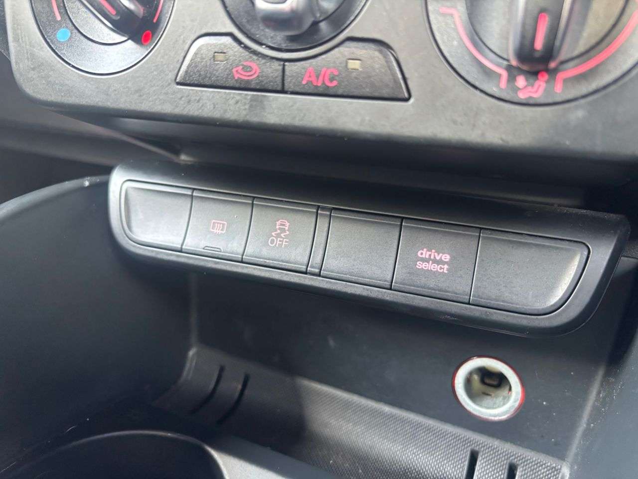 2017 AUDI A1 2017 AUDI A1