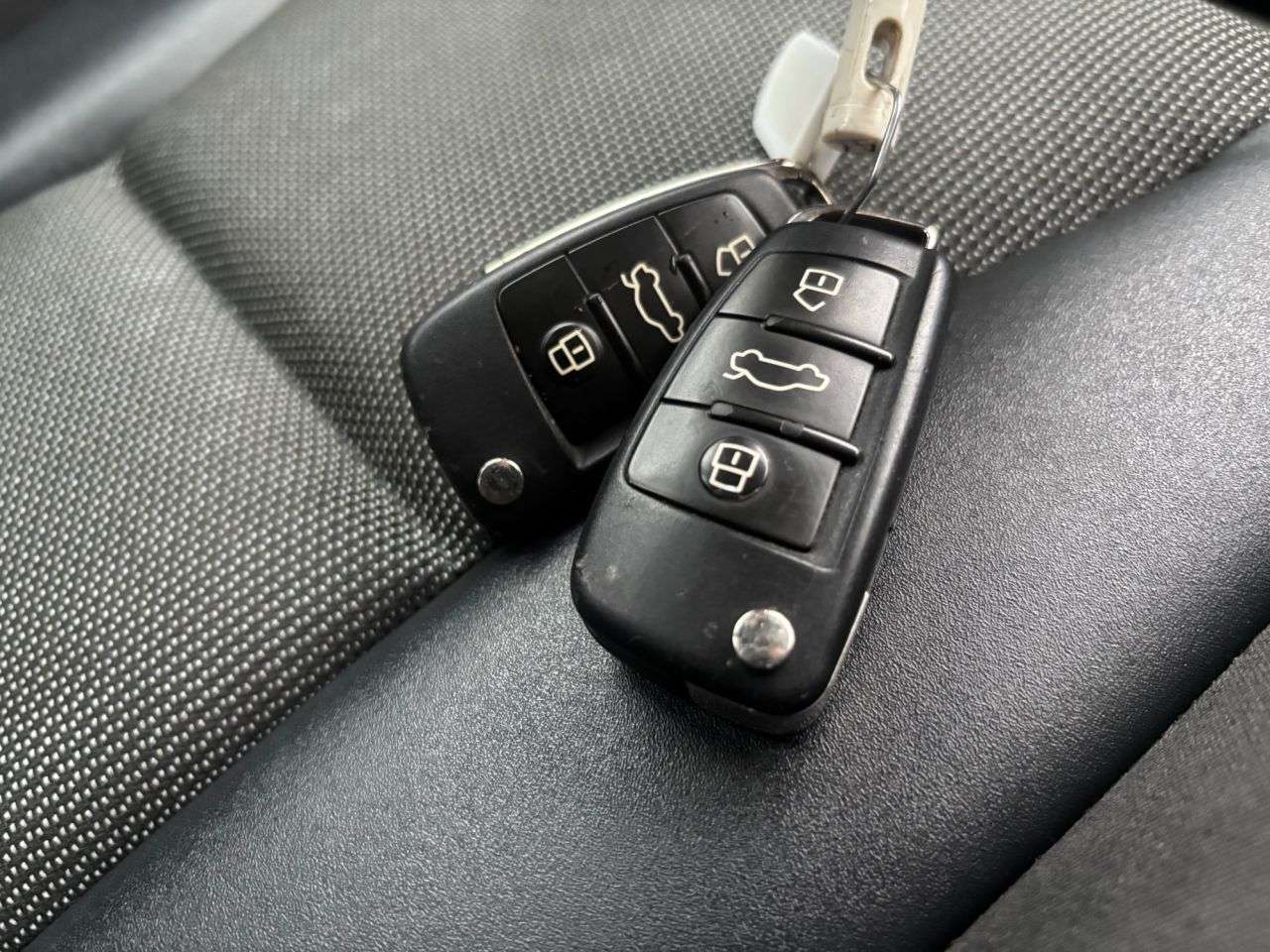 2015 AUDI A1 2015 AUDI A1