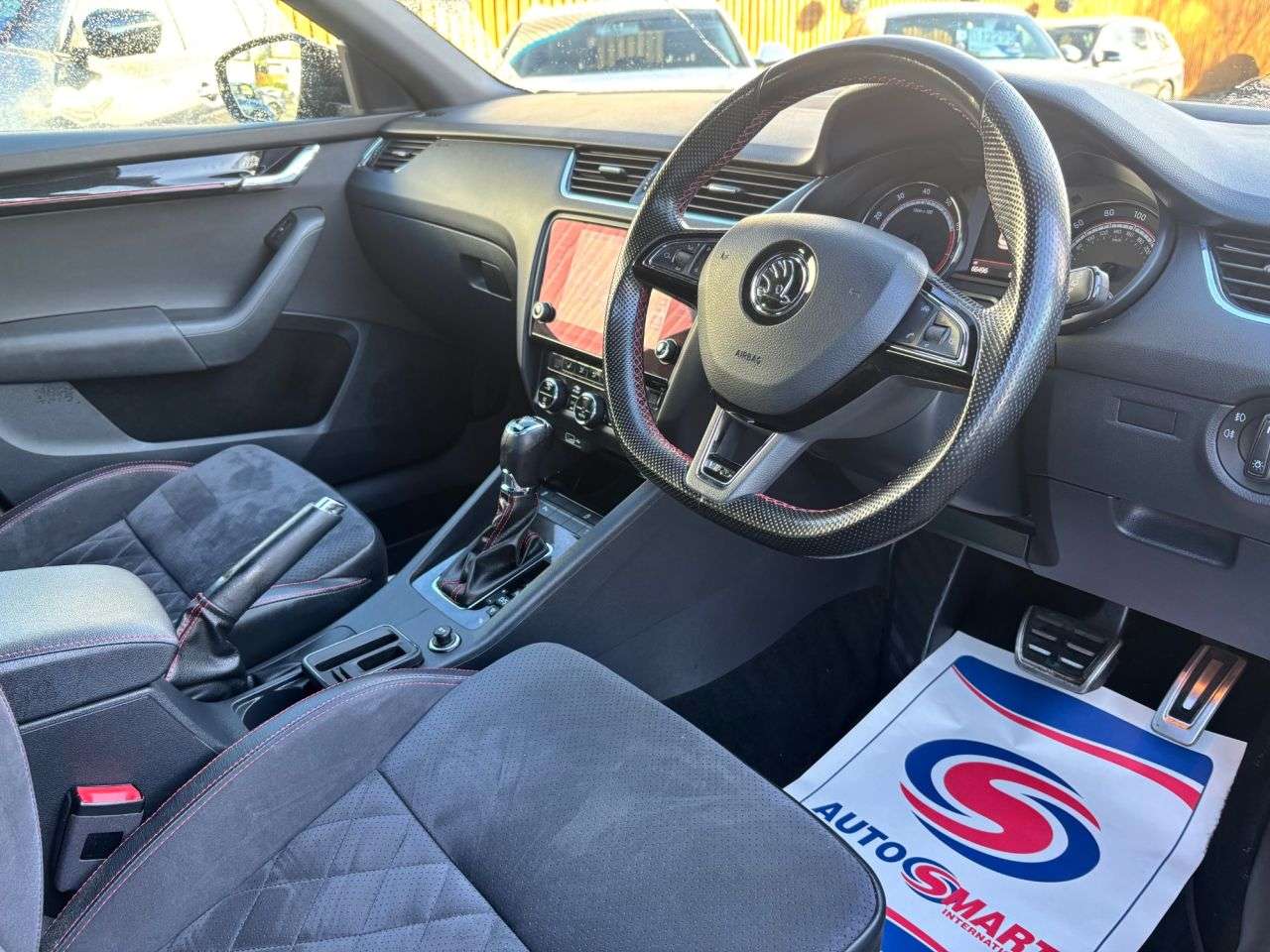 A 2017 SKODA OCTAVIA 2.0 TSI vRS Hatchback 5dr Petrol DSG Euro 6 (s/s) (245 ps) A 2017 SKODA OCTAVIA 2.0 TSI vRS Hatchback 5dr Petrol DSG Euro 6 (s/s) (245 ps)