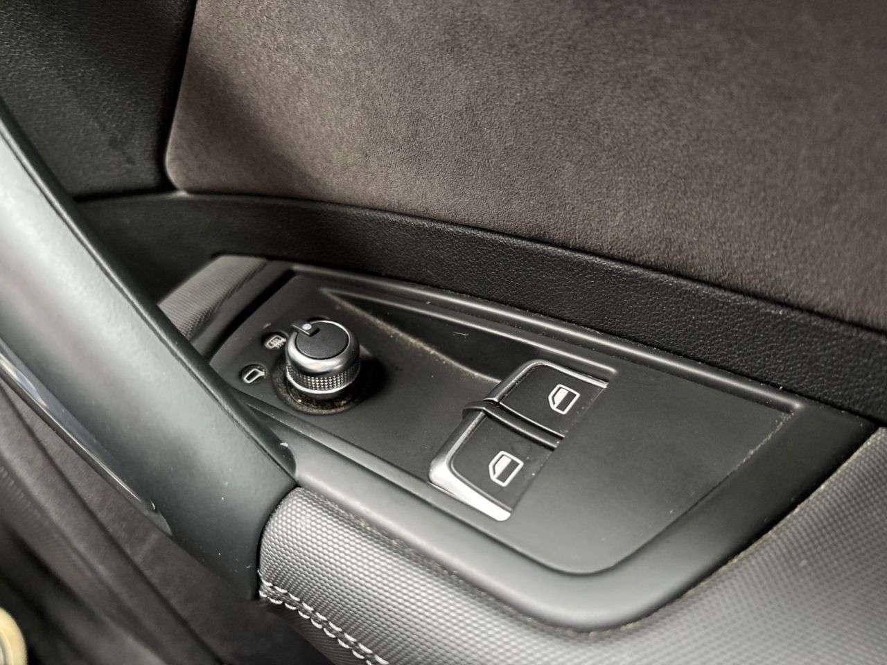 2017 AUDI A1 2017 AUDI A1