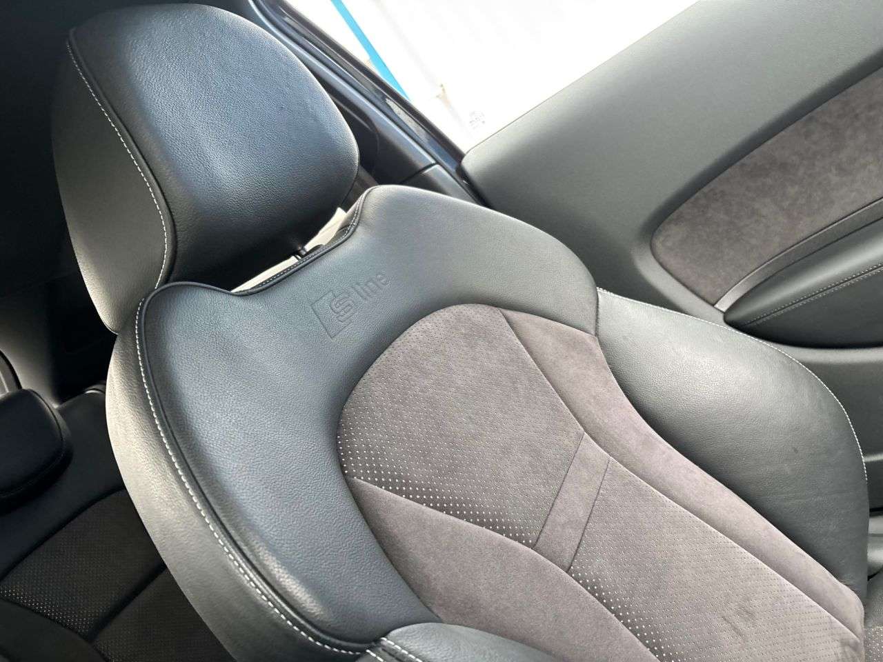 2017 AUDI A1 2017 AUDI A1