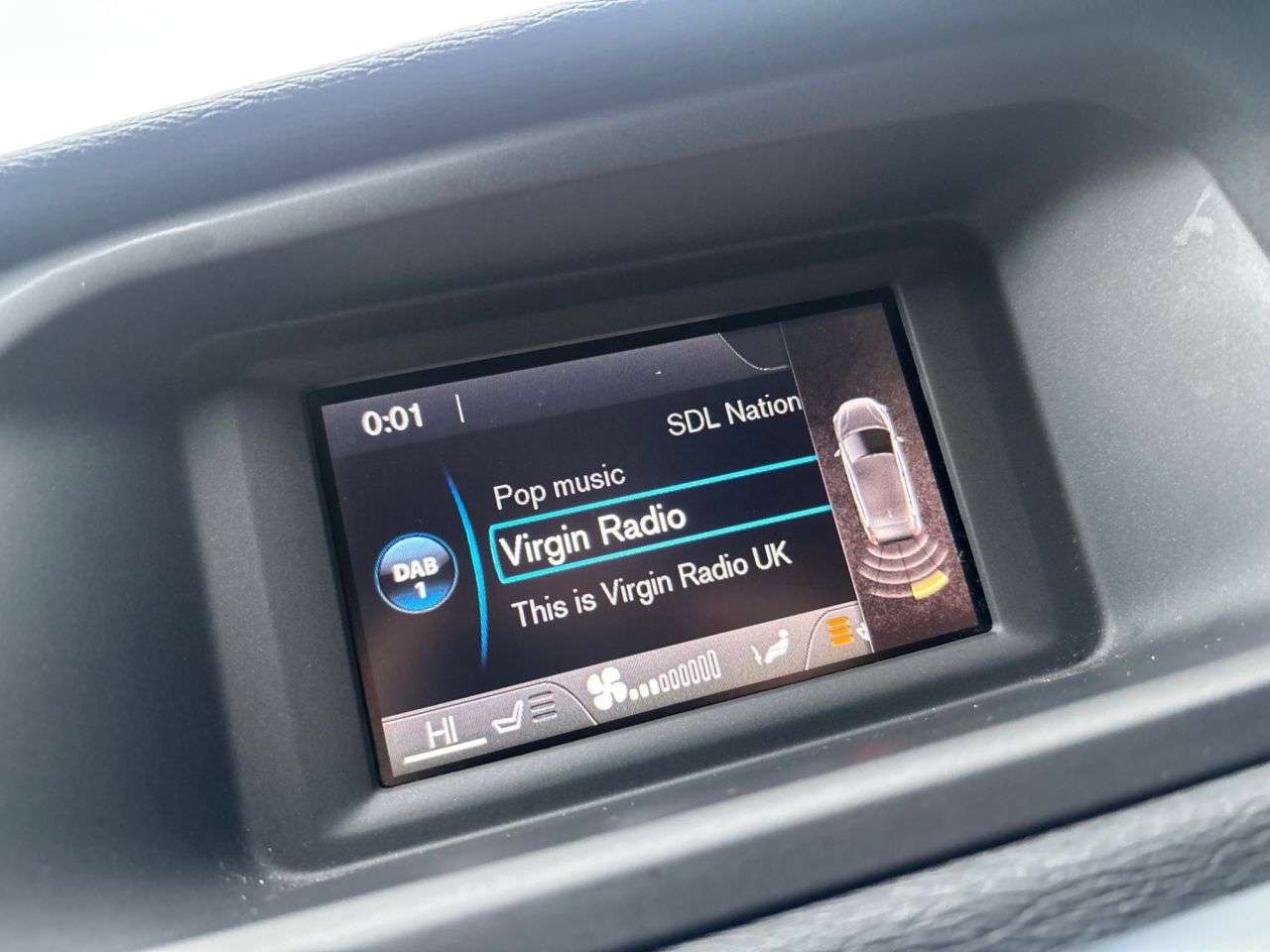 2016 VOLVO V40 2016 VOLVO V40