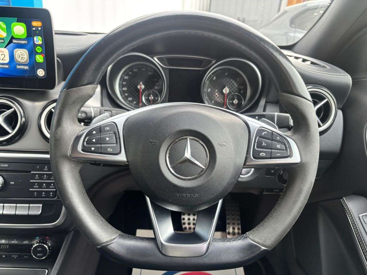 A 2018 MERCEDES-BENZ A-CLASS 2.1 A200d WhiteArt (Premium Plus) Hatchback 5dr Diesel 7G-DCT Euro 6 (s/s) A 2018 MERCEDES-BENZ A-CLASS 2.1 A200d WhiteArt (Premium Plus) Hatchback 5dr Diesel 7G-DCT Euro 6 (s/s)