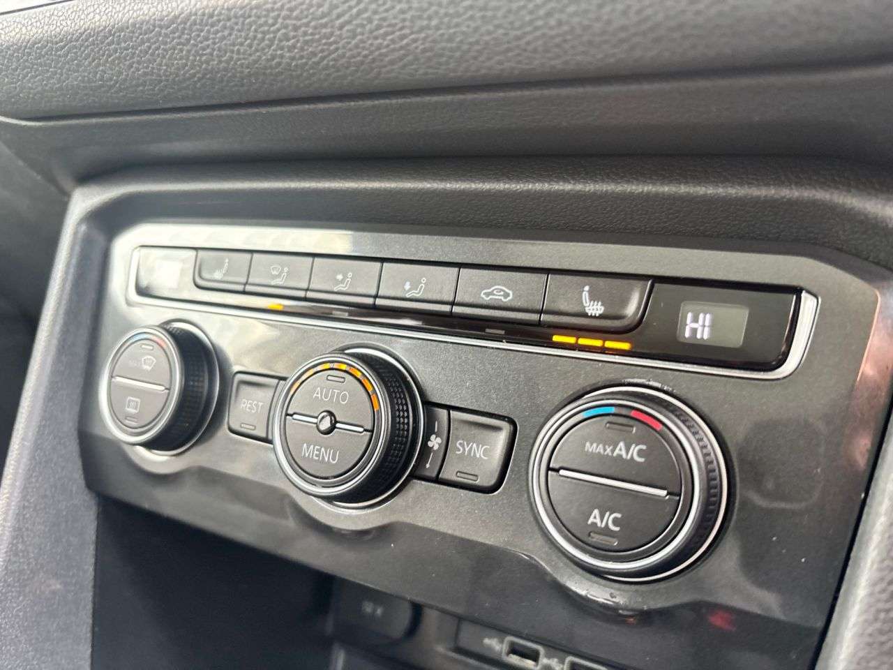 2018 VOLKSWAGEN TIGUAN ALLSPACE 2018 VOLKSWAGEN TIGUAN ALLSPACE