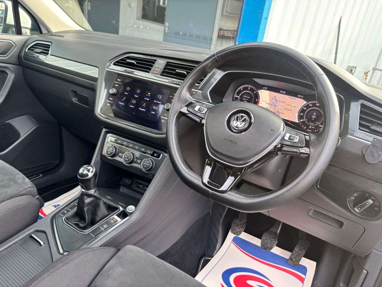 A 2018 VOLKSWAGEN TIGUAN ALLSPACE 2.0 TDI SEL SUV 5dr Diesel Manual Euro 6 (s/s) (150 ps) A 2018 VOLKSWAGEN TIGUAN ALLSPACE 2.0 TDI SEL SUV 5dr Diesel Manual Euro 6 (s/s) (150 ps)