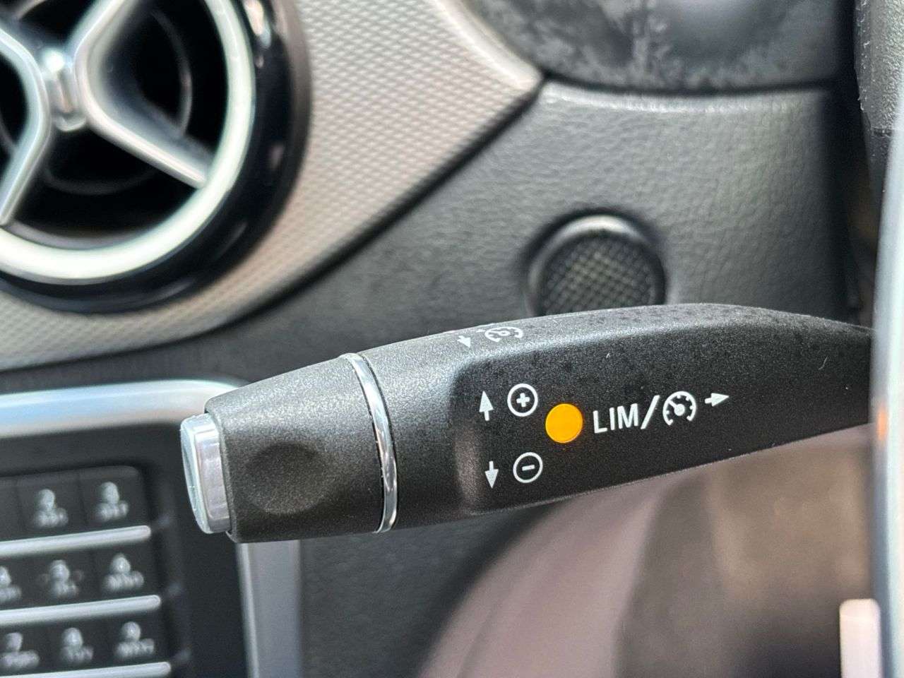 2017 MERCEDES-BENZ A-CLASS 2017 MERCEDES-BENZ A-CLASS