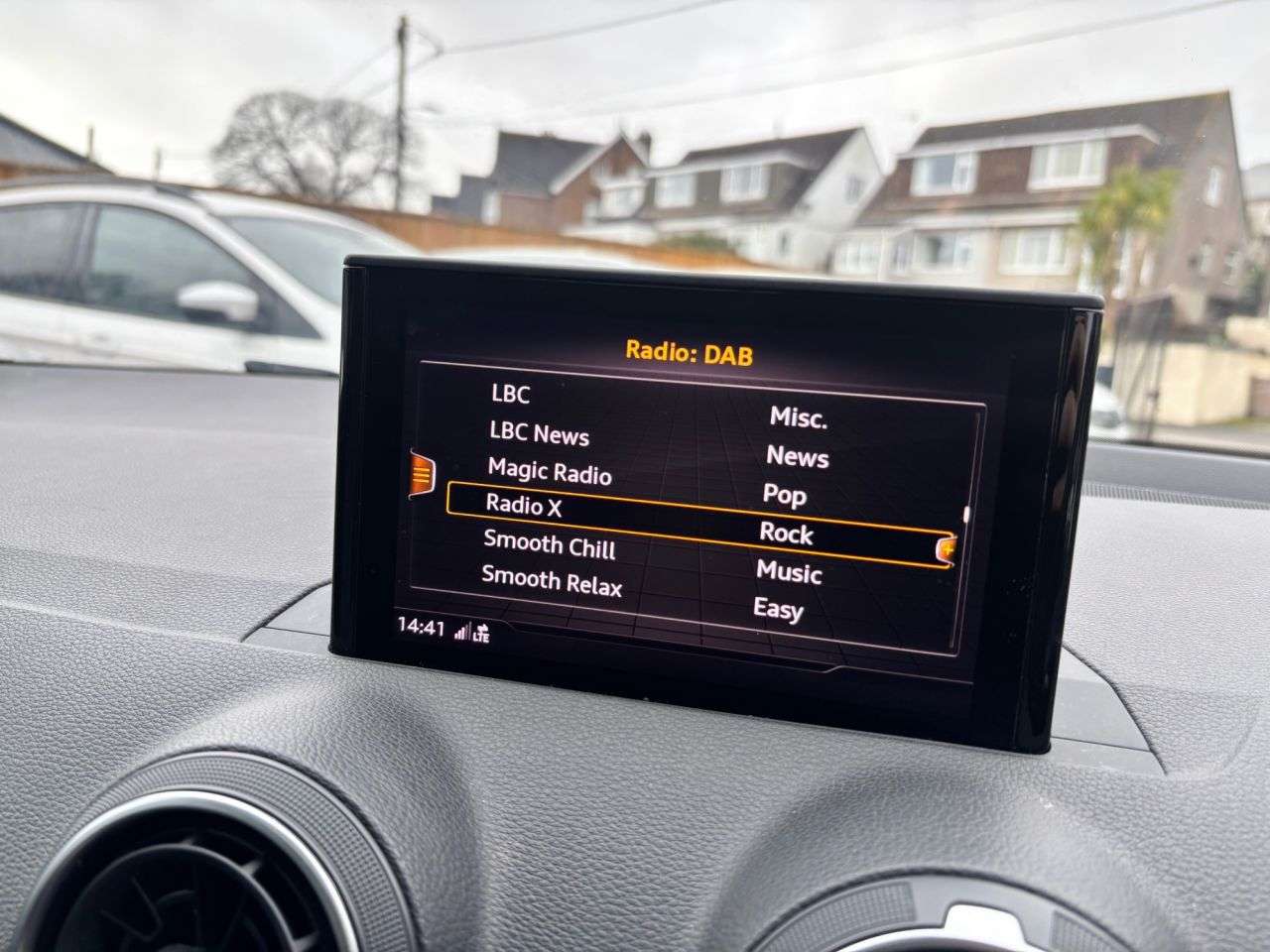 2017 AUDI Q2 2017 AUDI Q2