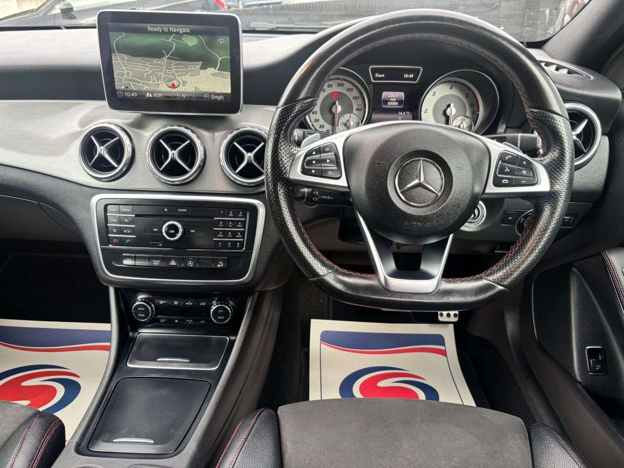 A 2015 MERCEDES-BENZ GLA 2.1 GLA220d AMG Line SUV 5dr Diesel 7G-DCT 4MATIC Euro 6 (s/s) (177 ps) A 2015 MERCEDES-BENZ GLA 2.1 GLA220d AMG Line SUV 5dr Diesel 7G-DCT 4MATIC Euro 6 (s/s) (177 ps)