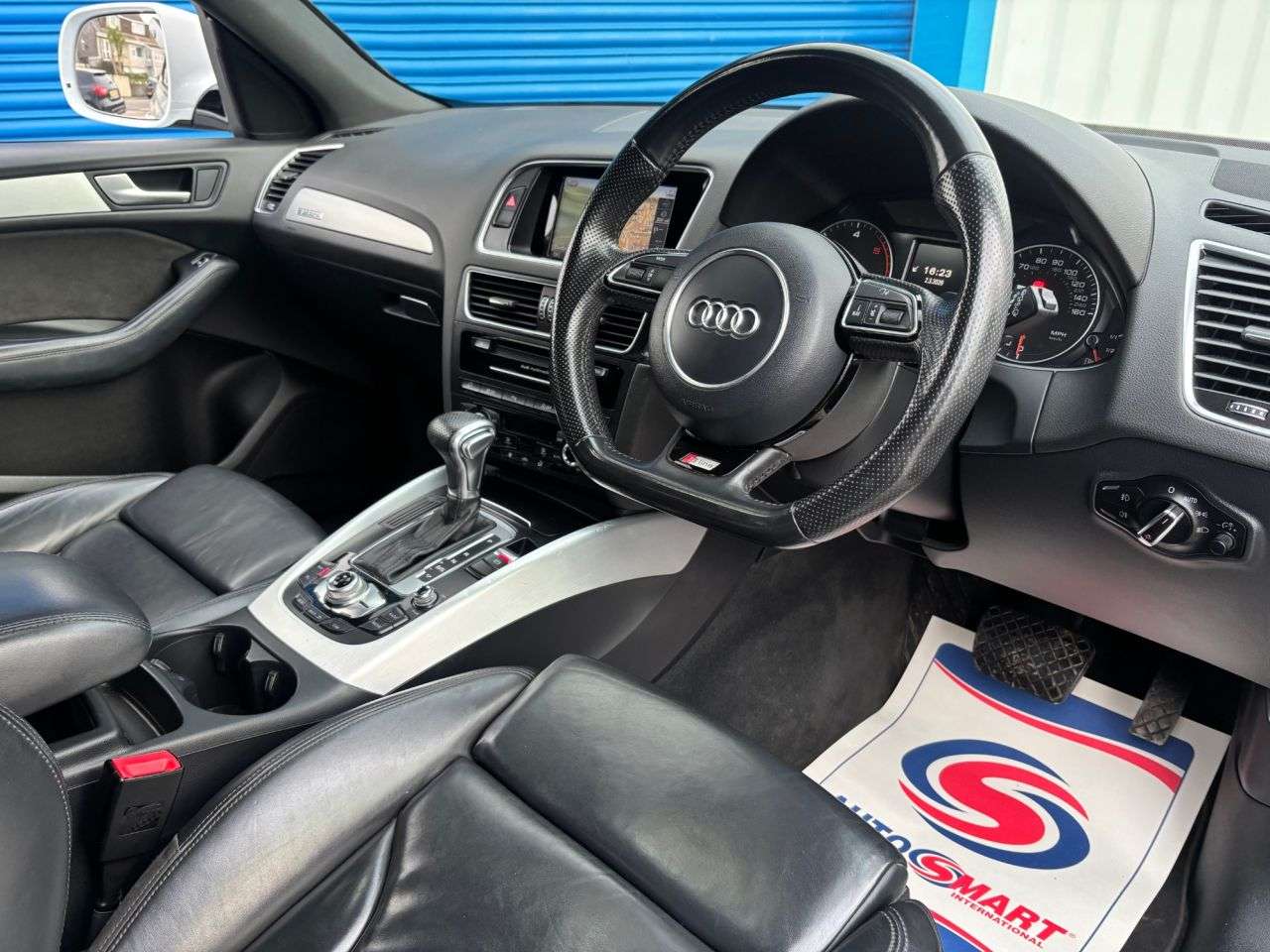 A 2016 AUDI Q5 2.0 TDI S line Plus SUV 5dr Diesel S Tronic quattro Euro 6 (s/s) (190 ps) A 2016 AUDI Q5 2.0 TDI S line Plus SUV 5dr Diesel S Tronic quattro Euro 6 (s/s) (190 ps)
