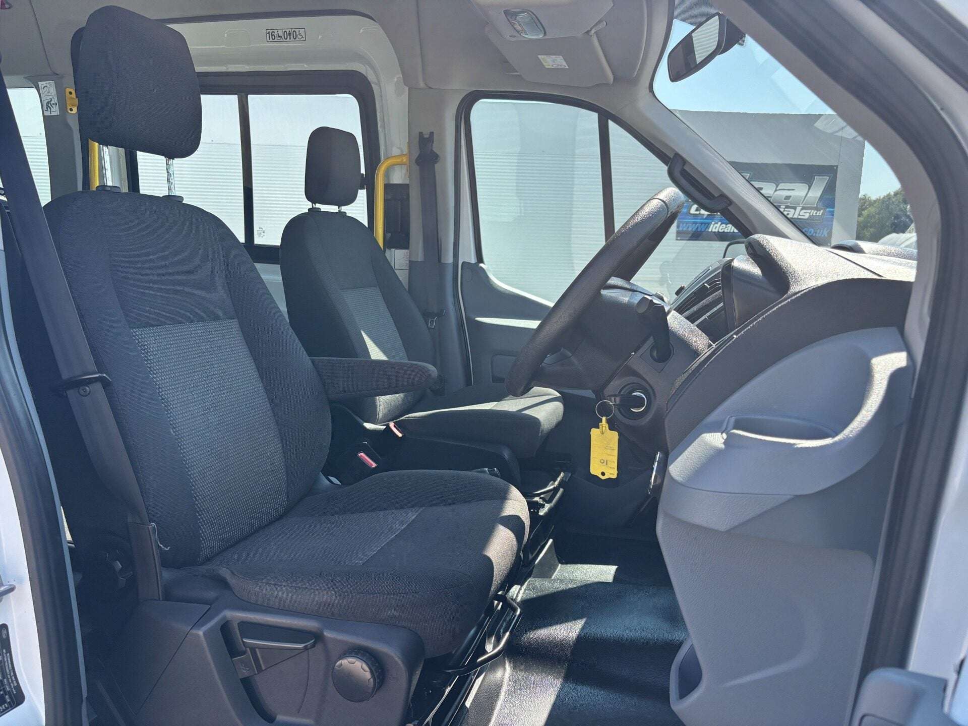A 2015 FORD TRANSIT 460 L4 H3 17 Str Minibus with Air Con - Direct from MOD A 2015 FORD TRANSIT 460 L4 H3 17 Str Minibus with Air Con - Direct from MOD