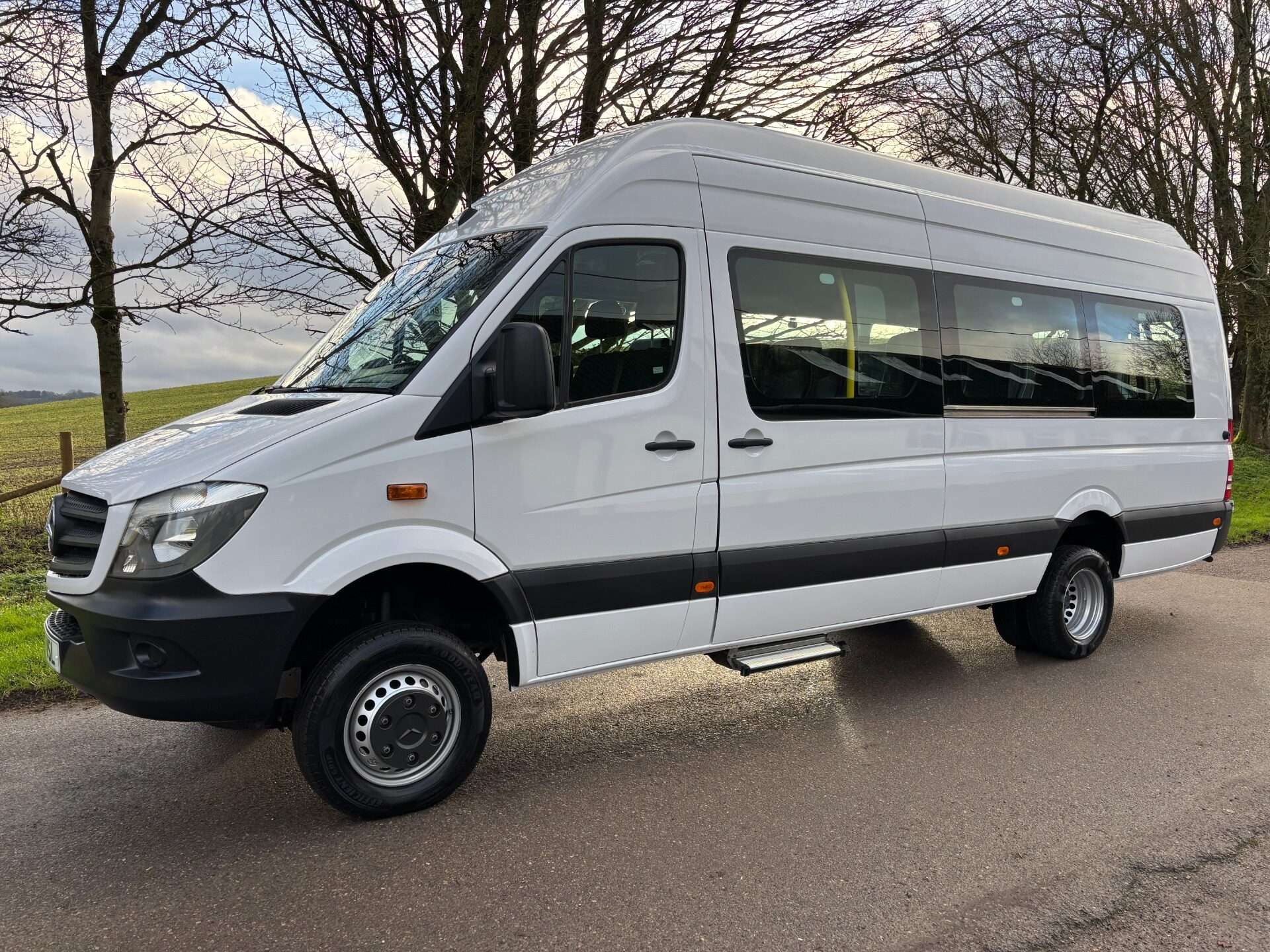 A 2016 MERCEDES-BENZ SPRINTER 519 4x4 14 Str Minibus - Air Con Con - Ex MOD A 2016 MERCEDES-BENZ SPRINTER 519 4x4 14 Str Minibus - Air Con Con - Ex MOD