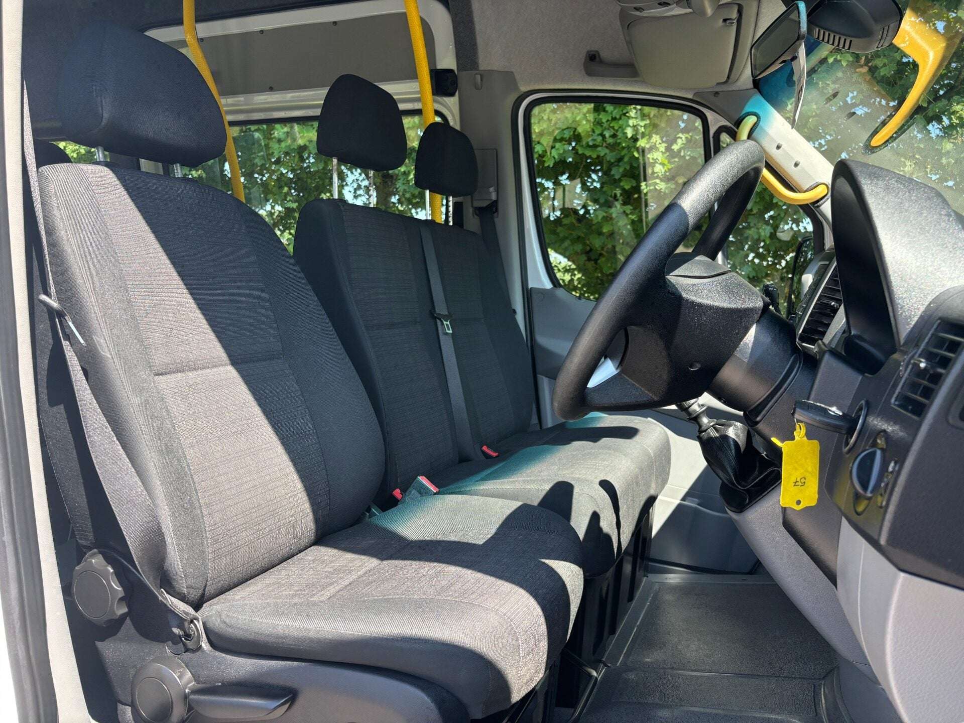 A 2016 MERCEDES-BENZ SPRINTER 519 4x4 14 Str Minibus with Air Con - Ex MOD A 2016 MERCEDES-BENZ SPRINTER 519 4x4 14 Str Minibus with Air Con - Ex MOD