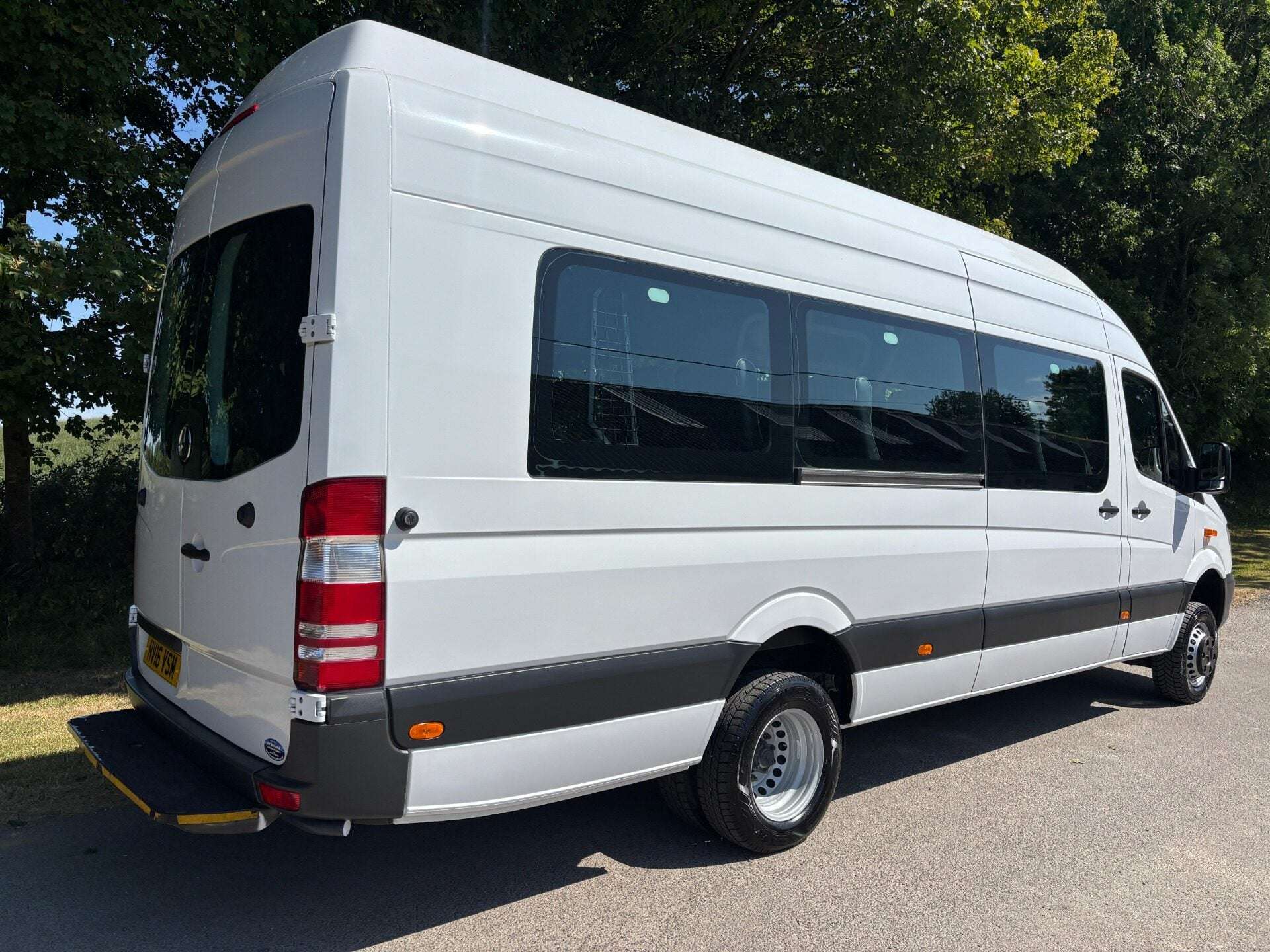 A 2016 MERCEDES-BENZ SPRINTER 519 4x4 14 Str Minibus with Air Con - Ex MOD A 2016 MERCEDES-BENZ SPRINTER 519 4x4 14 Str Minibus with Air Con - Ex MOD