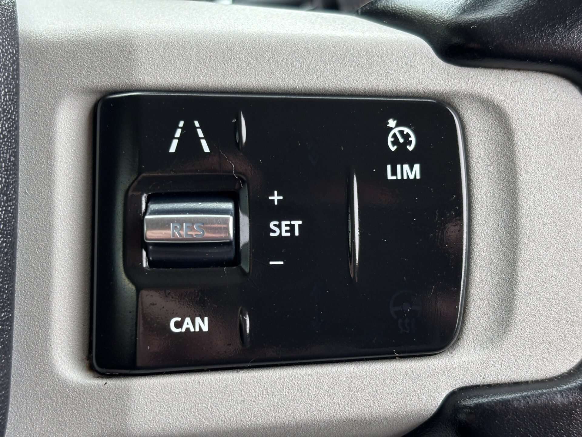 2021 LAND ROVER DEFENDER 110 2021 LAND ROVER DEFENDER 110