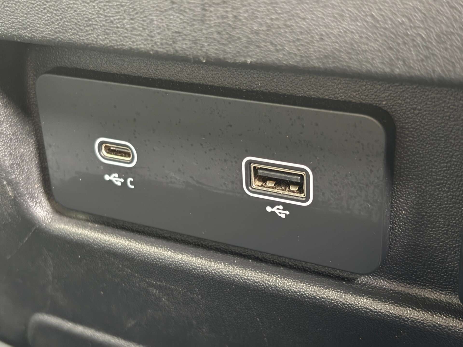 2021 LAND ROVER DEFENDER 110 2021 LAND ROVER DEFENDER 110