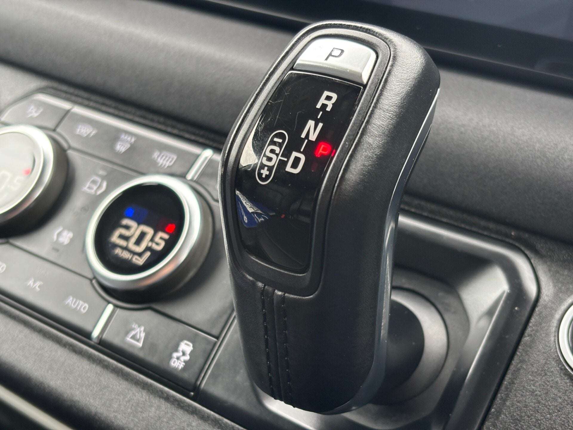 2021 LAND ROVER DEFENDER 110 2021 LAND ROVER DEFENDER 110