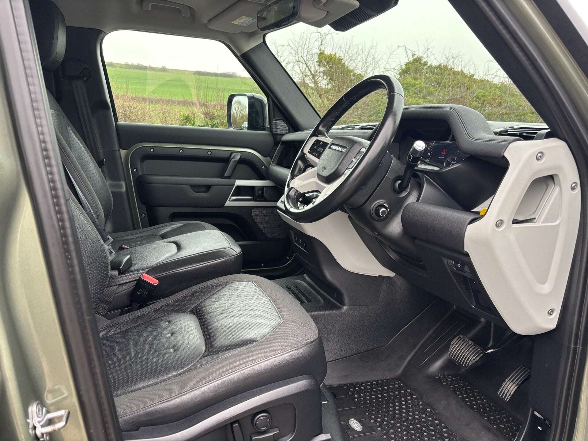 2021 LAND ROVER DEFENDER 110 2021 LAND ROVER DEFENDER 110