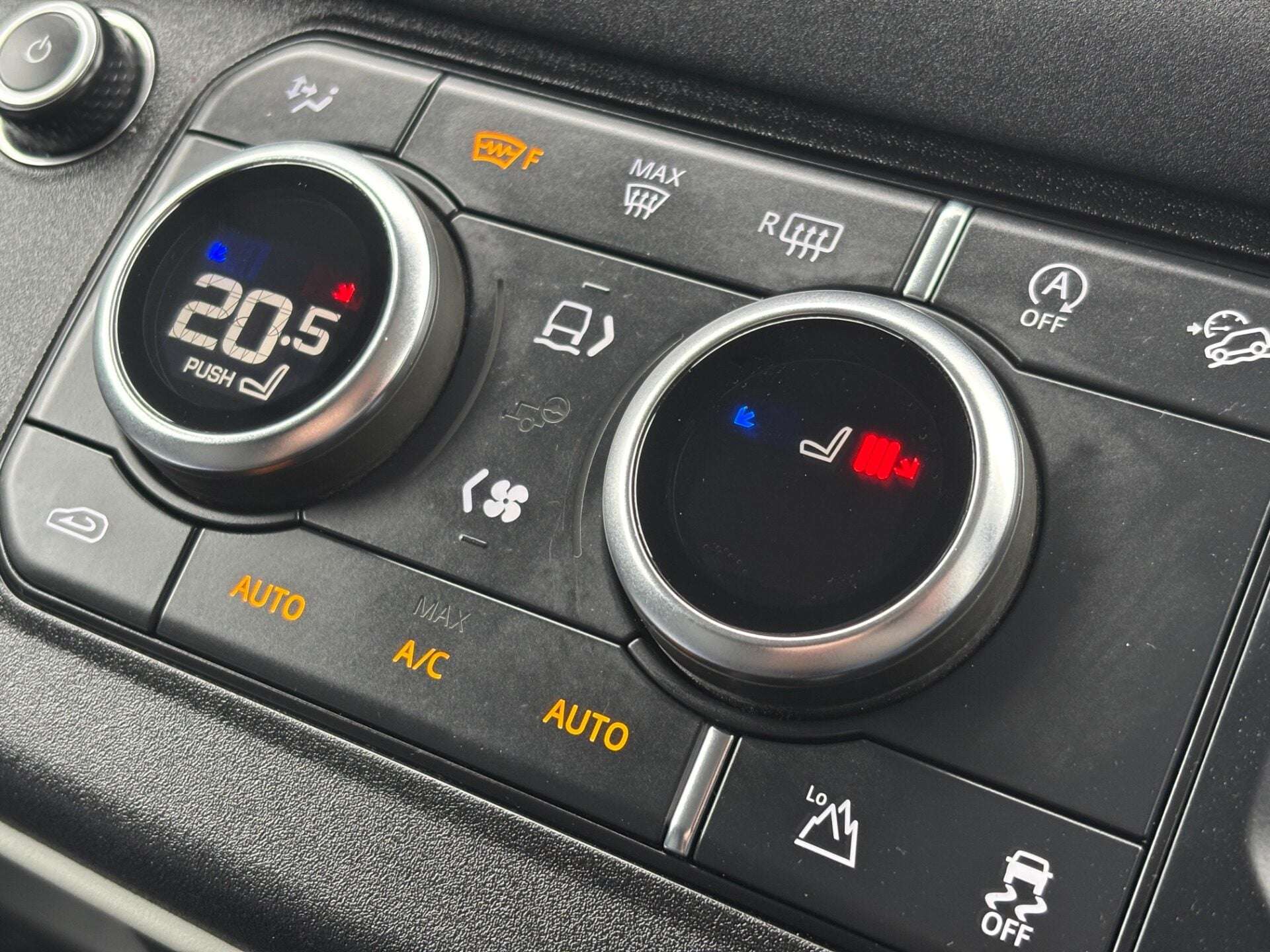 2021 LAND ROVER DEFENDER 110 2021 LAND ROVER DEFENDER 110