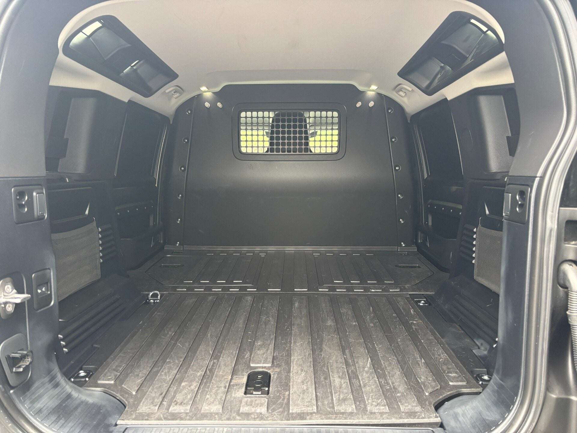 2021 LAND ROVER DEFENDER 110 2021 LAND ROVER DEFENDER 110