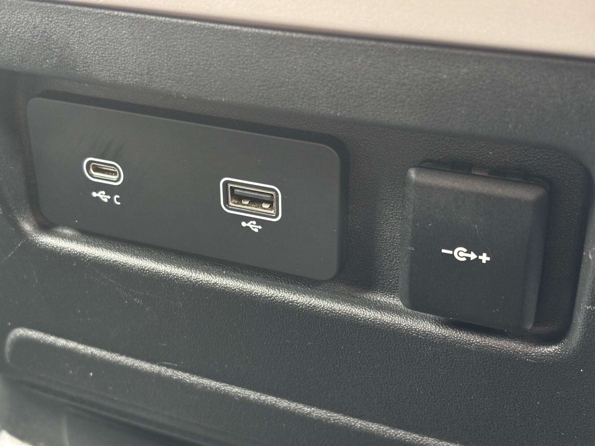 2021 LAND ROVER DEFENDER 110 2021 LAND ROVER DEFENDER 110