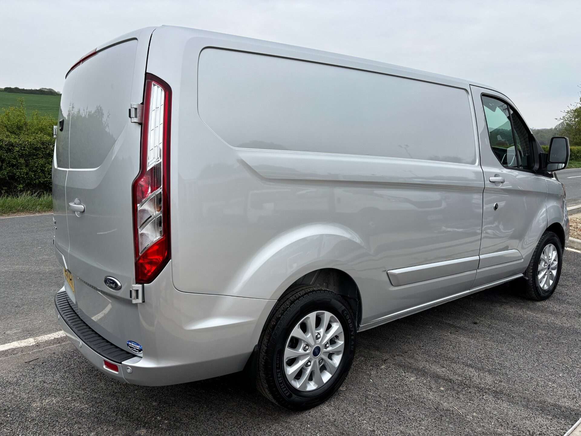 2024 FORD TRANSIT CUSTOM 2024 FORD TRANSIT CUSTOM