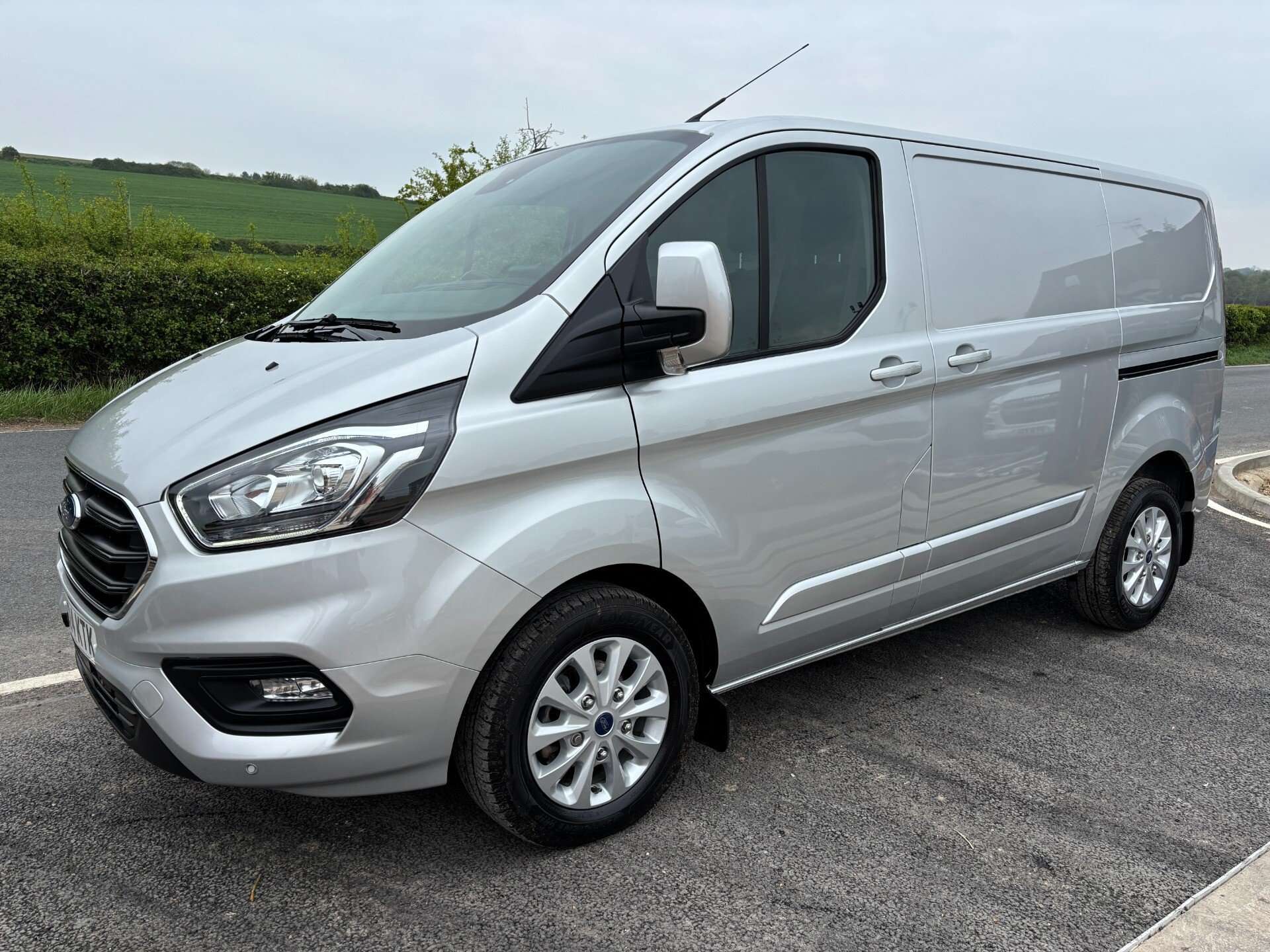 2024 FORD TRANSIT CUSTOM 2024 FORD TRANSIT CUSTOM