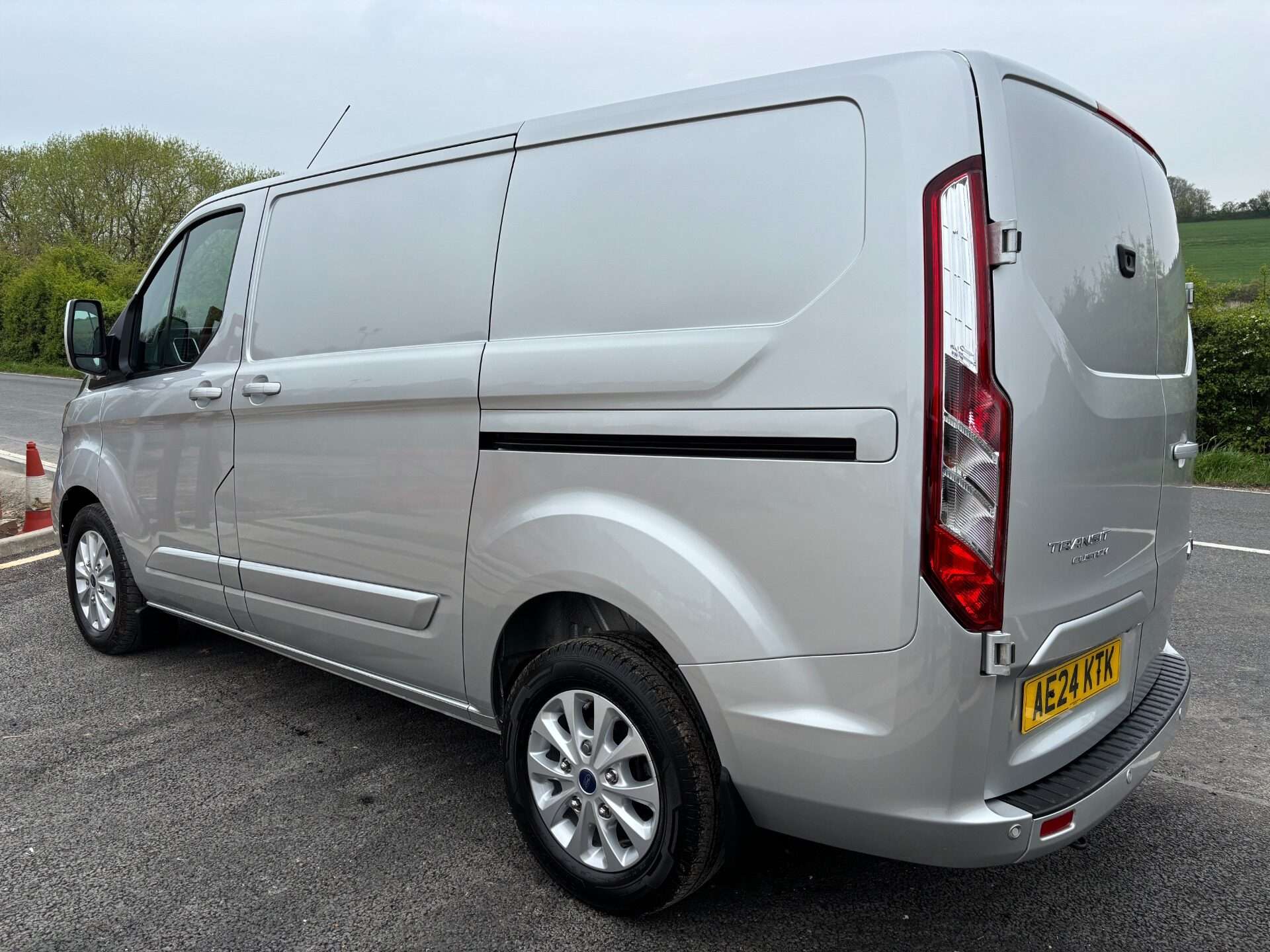 2024 FORD TRANSIT CUSTOM 2024 FORD TRANSIT CUSTOM