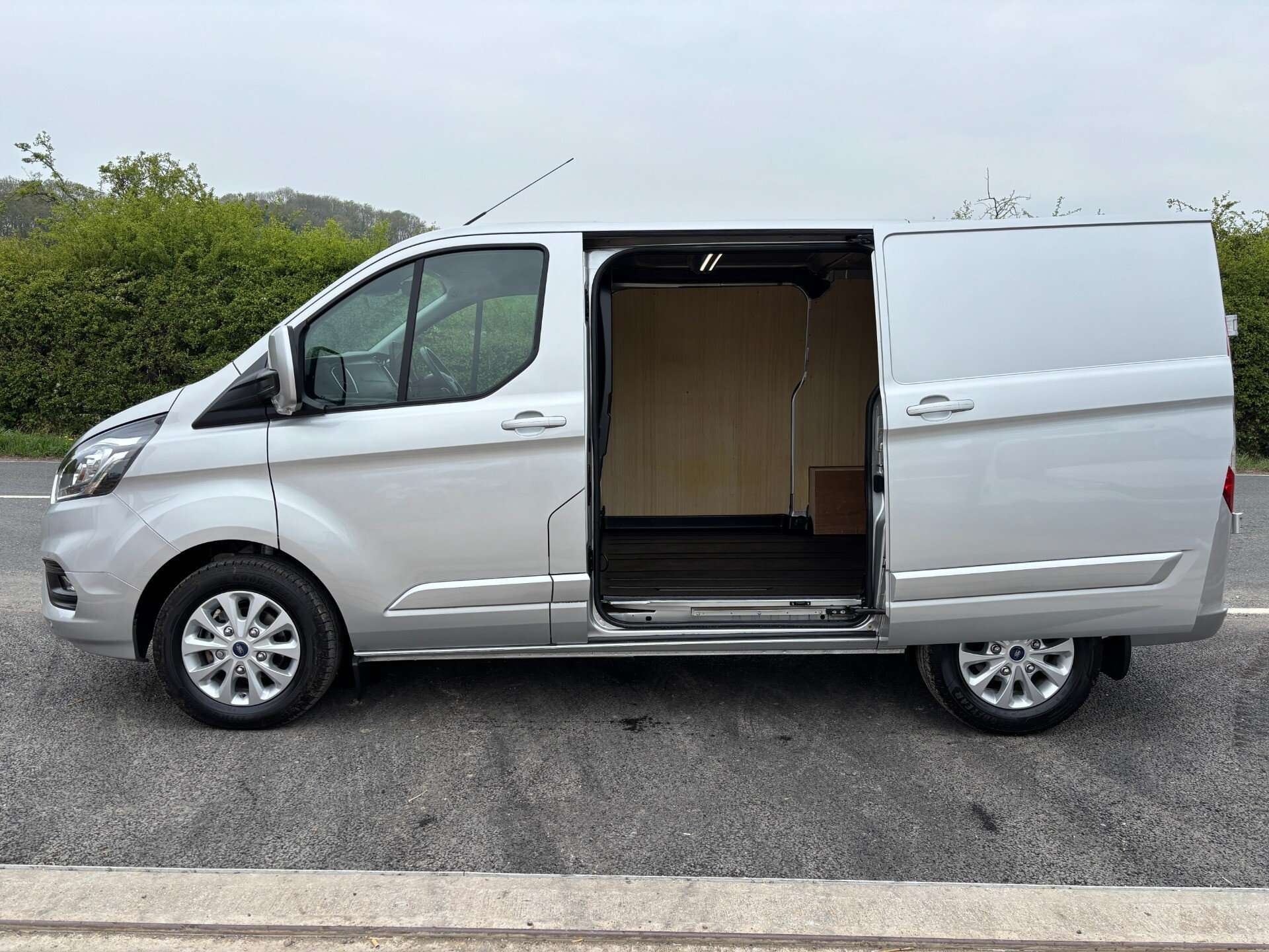 2024 FORD TRANSIT CUSTOM 2024 FORD TRANSIT CUSTOM