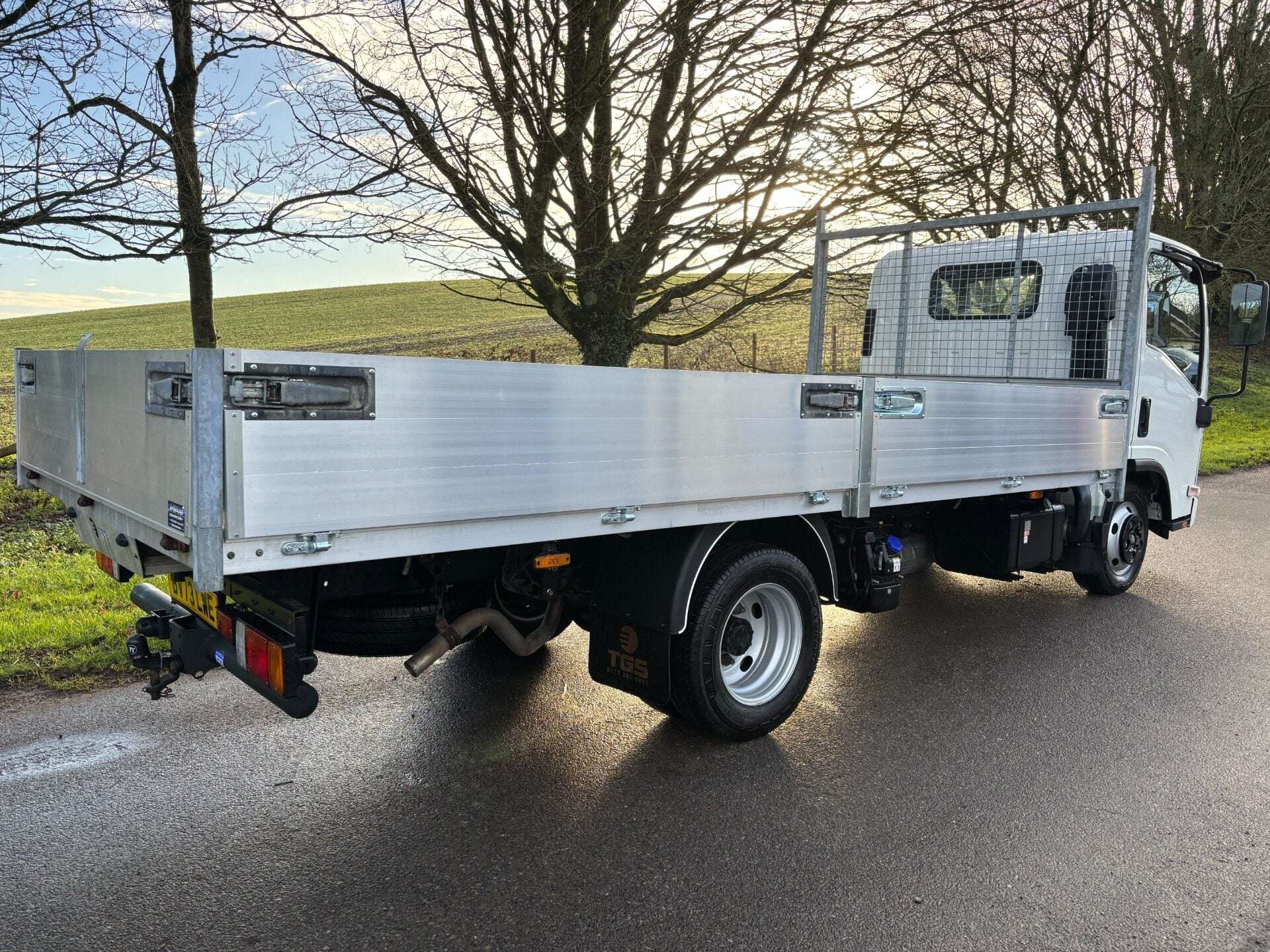 A 2023 ISUZU GRAFTER N35.125T Dropside Truck A 2023 ISUZU GRAFTER N35.125T Dropside Truck