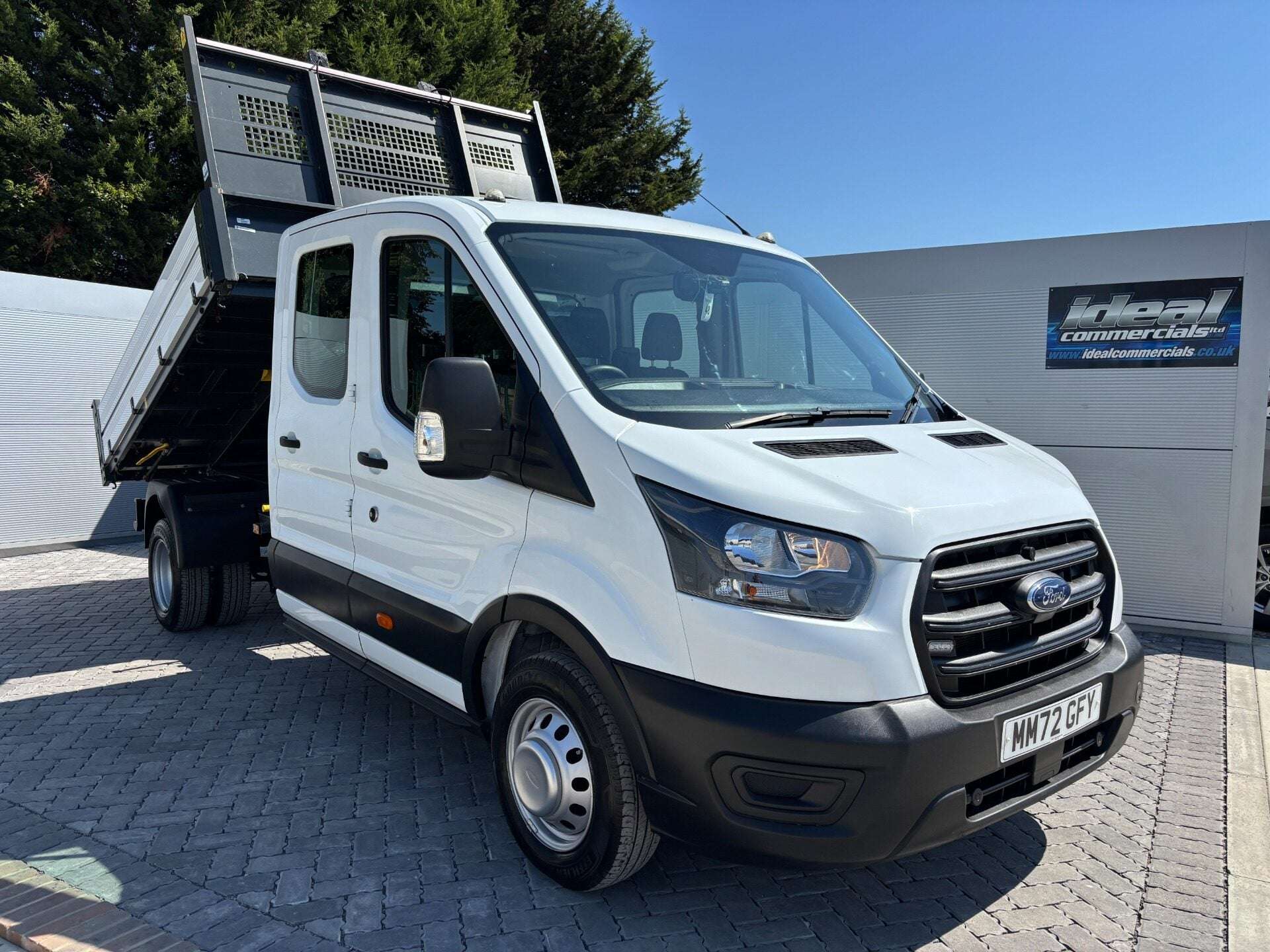 A 2022 FORD TRANSIT 350 Drw L3 130 ps Crew Cab Tipper - Air Con A 2022 FORD TRANSIT 350 Drw L3 130 ps Crew Cab Tipper - Air Con
