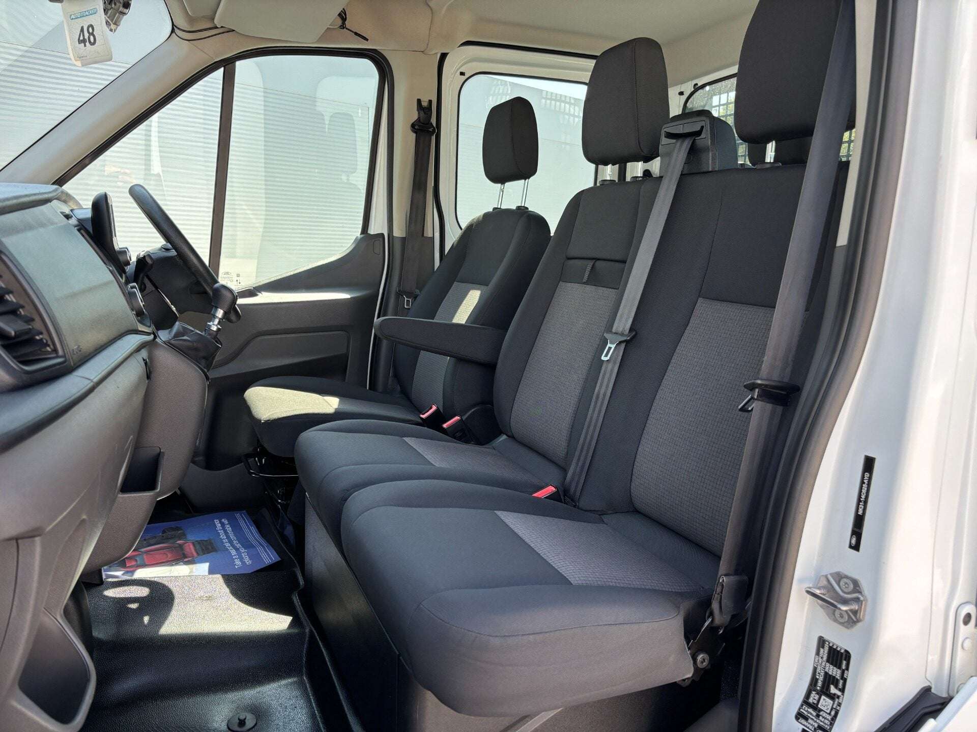 A 2022 FORD TRANSIT 350 Drw L3 130 ps Crew Cab Tipper - Air Con A 2022 FORD TRANSIT 350 Drw L3 130 ps Crew Cab Tipper - Air Con