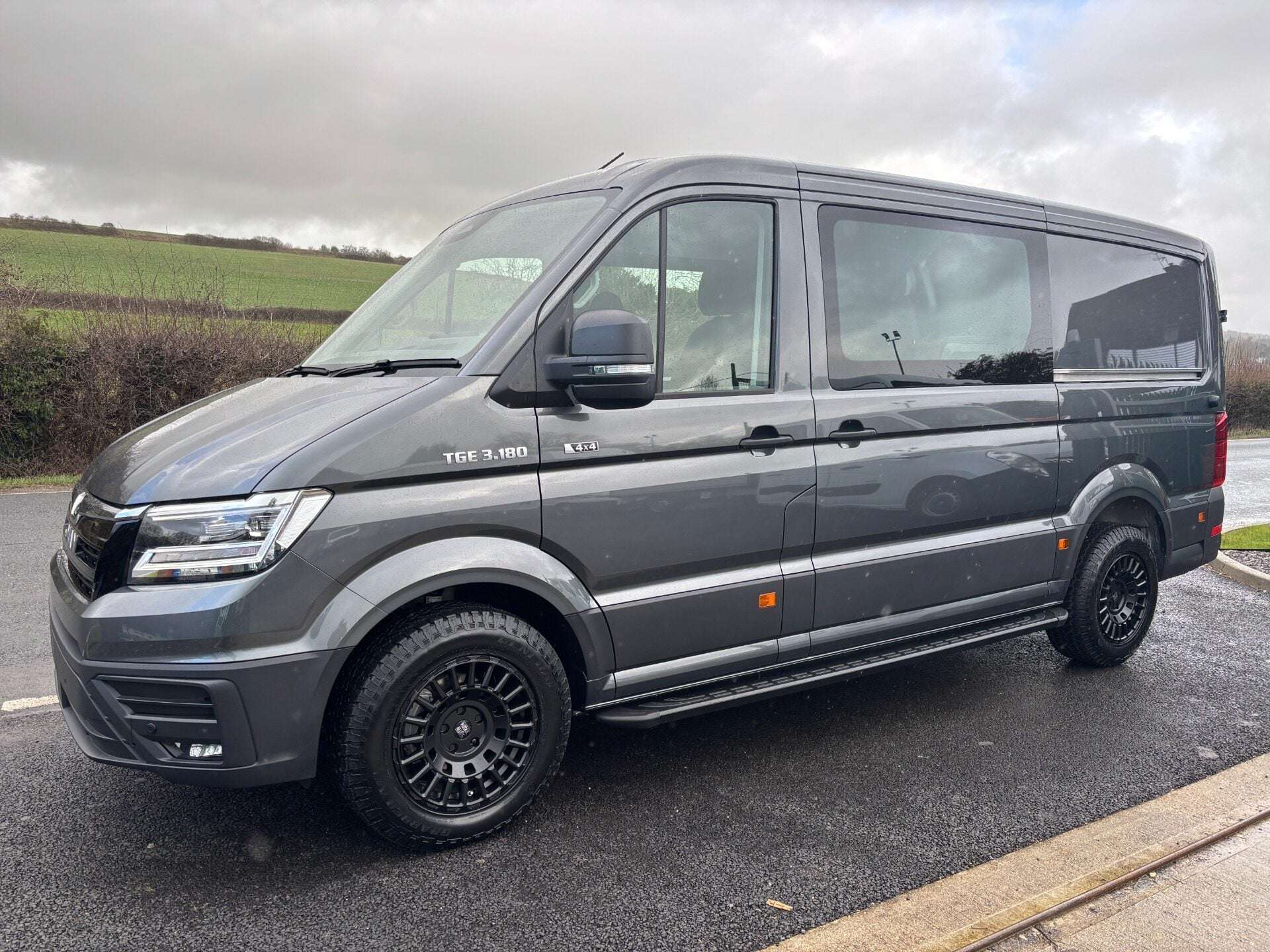 A 2026 MAN TGE 3.180 4Motion Standard Lr DCIV - DSG Auto - 5 Seats A 2026 MAN TGE 3.180 4Motion Standard Lr DCIV - DSG Auto - 5 Seats