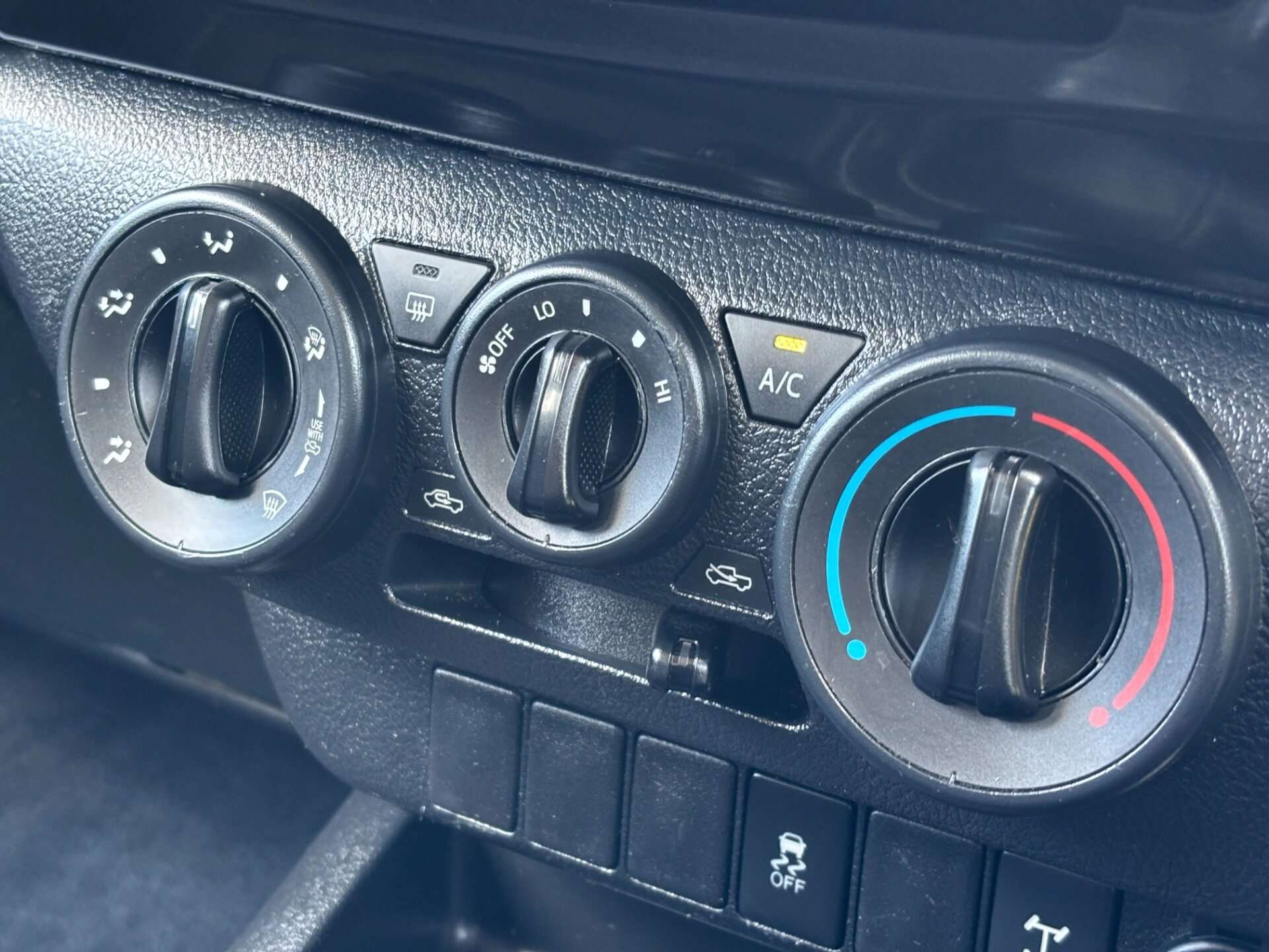 2018 TOYOTA HILUX 2018 TOYOTA HILUX