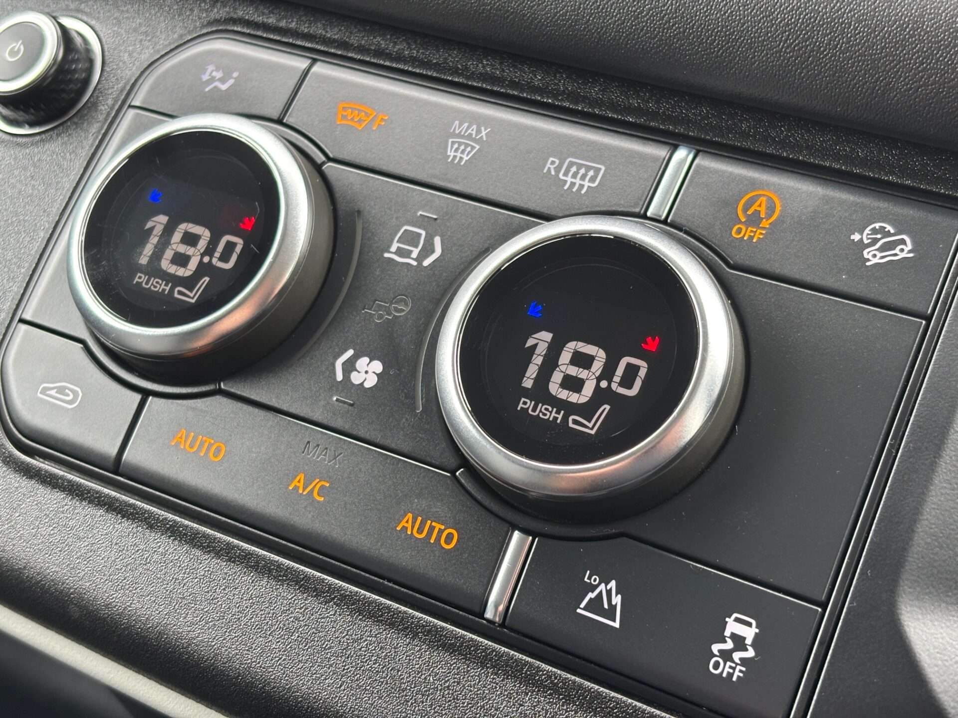 2022 LAND ROVER DEFENDER 110 2022 LAND ROVER DEFENDER 110