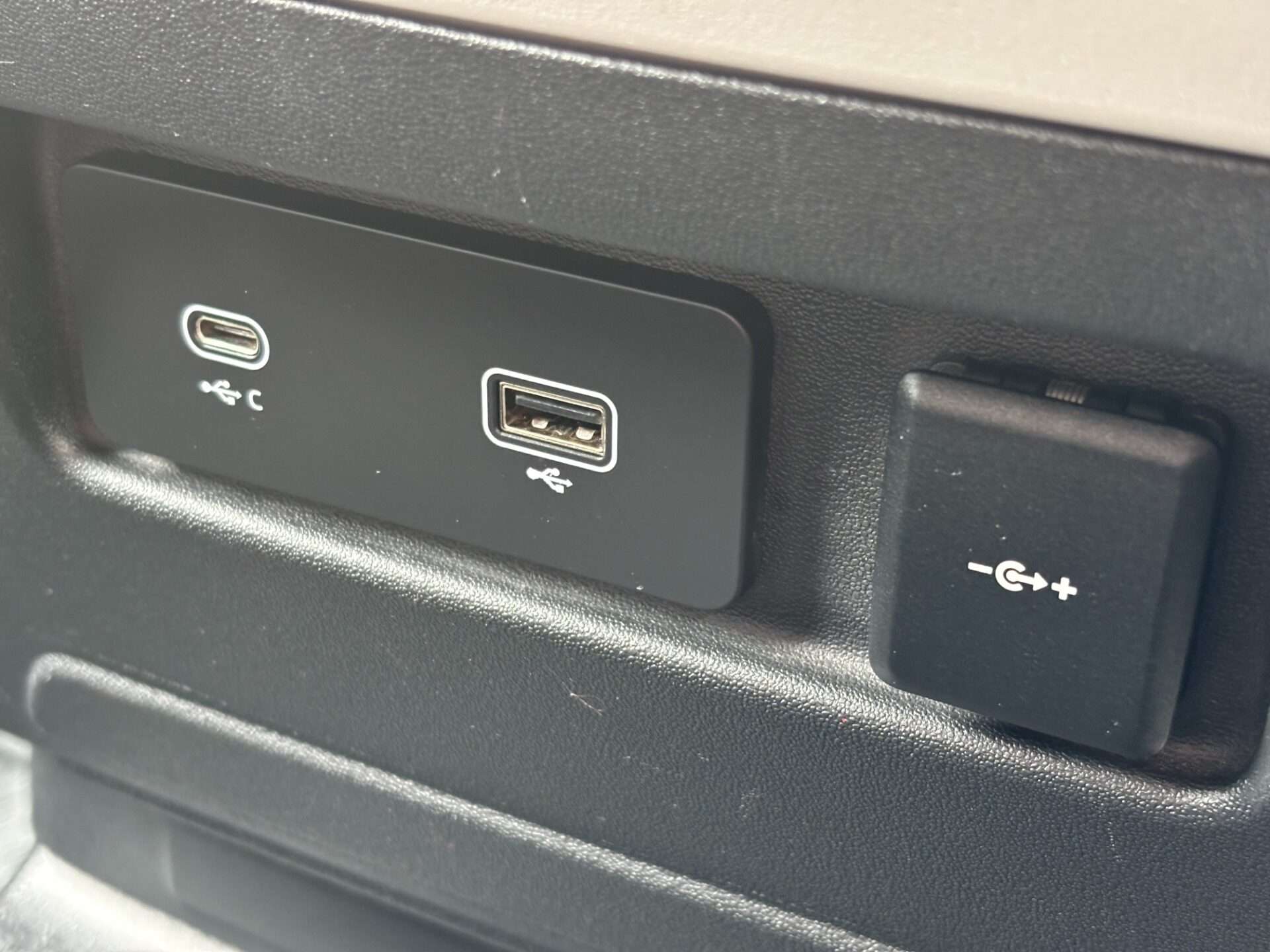 2022 LAND ROVER DEFENDER 110 2022 LAND ROVER DEFENDER 110