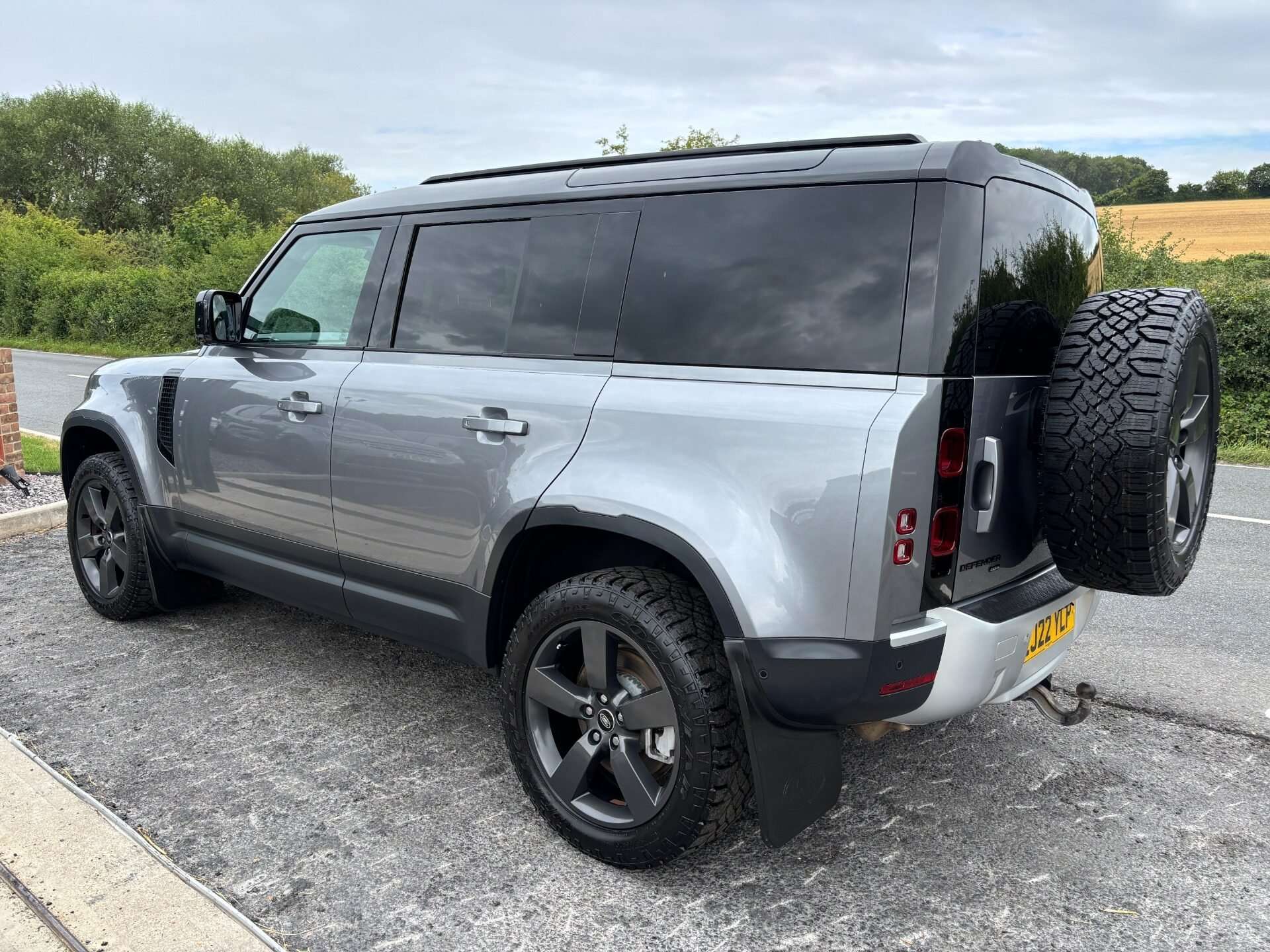 2022 LAND ROVER DEFENDER 110 2022 LAND ROVER DEFENDER 110