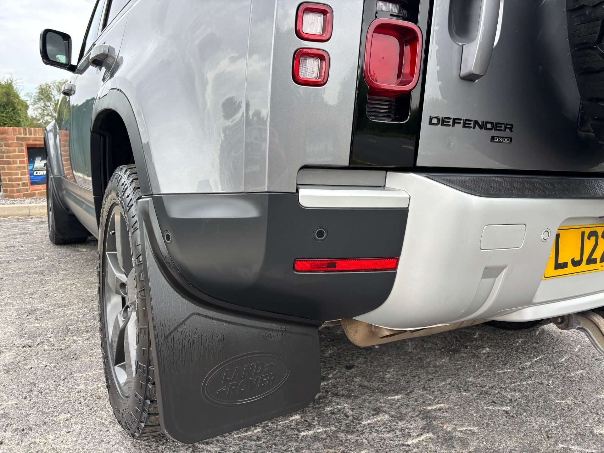 2022 LAND ROVER DEFENDER 110 2022 LAND ROVER DEFENDER 110