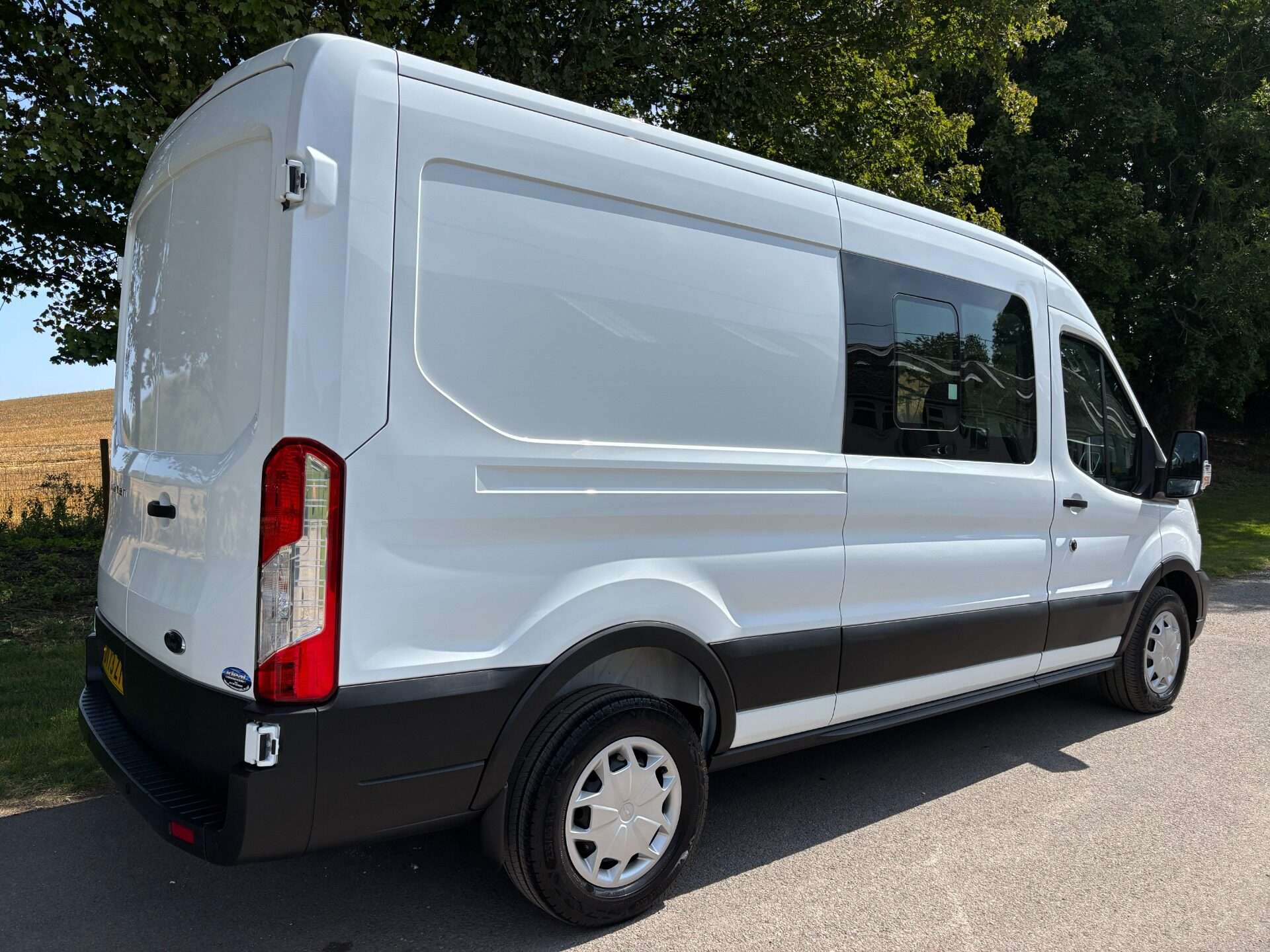 A 2024 FORD TRANSIT 350 L3 H2 130 ps Trend Double Cab in Van - Air Con A 2024 FORD TRANSIT 350 L3 H2 130 ps Trend Double Cab in Van - Air Con